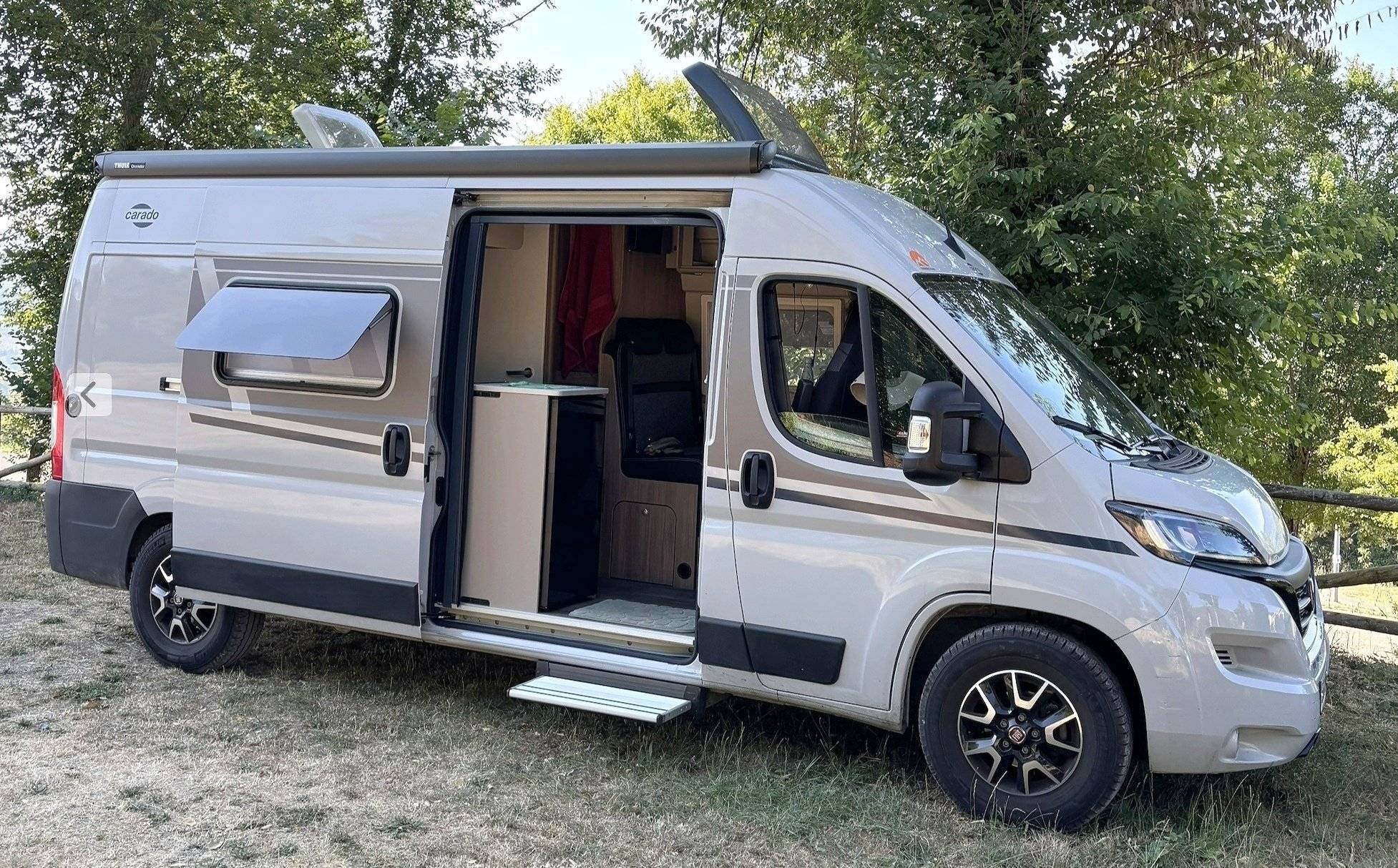 Front view from 3/4 Fiat Ducato 2,2 l Multijet 130 ch. - Yescapa