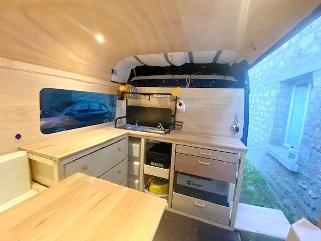 Dining Area Citroën Jumper 2,2 l 120 ch - Yescapa