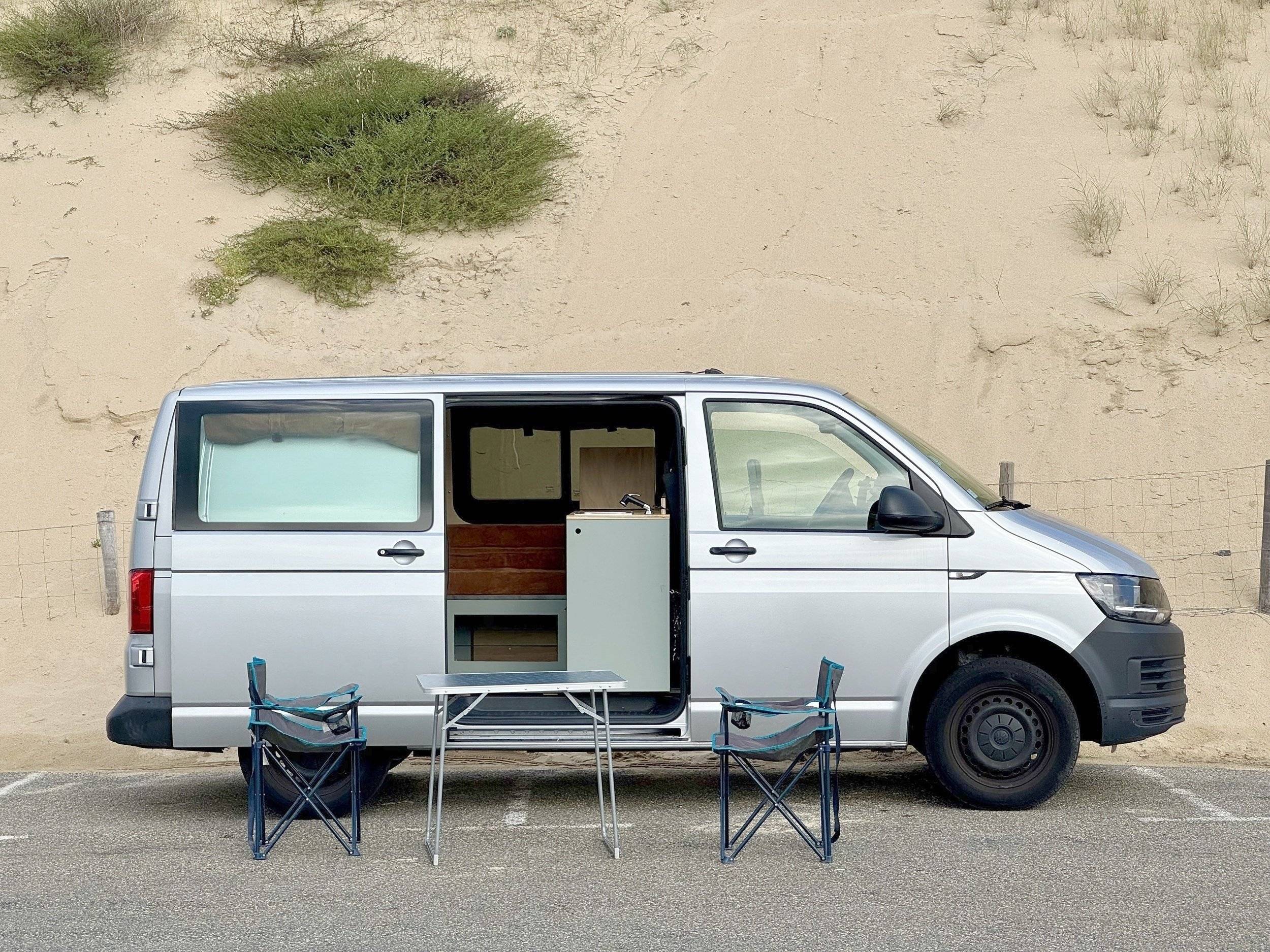 Vista frontale a ¾ Volkswagen Volkswagen T6 - Yescapa
