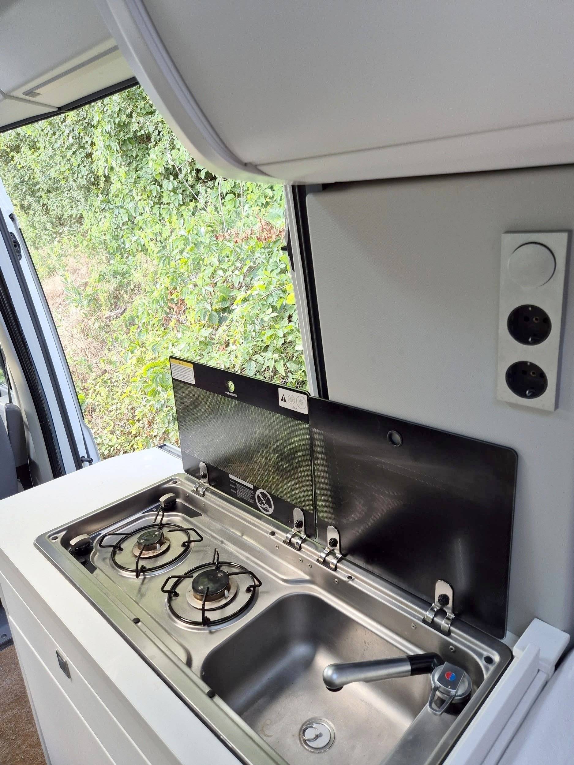 Volkswagen Grand California 600