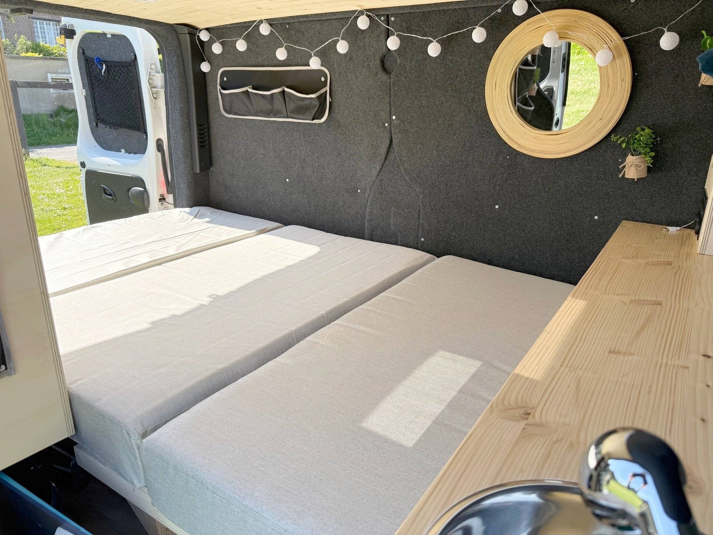 Campster RENAULT TRAFIC III 120 cv