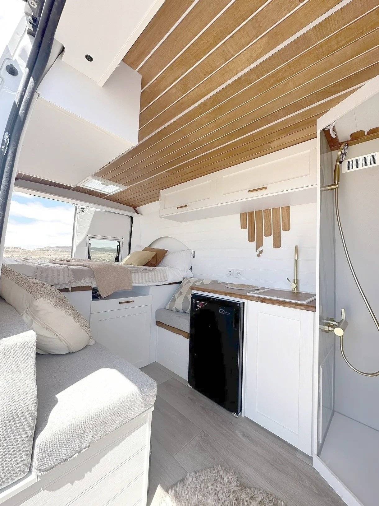 Vue avant de 3/4  - Yescapa