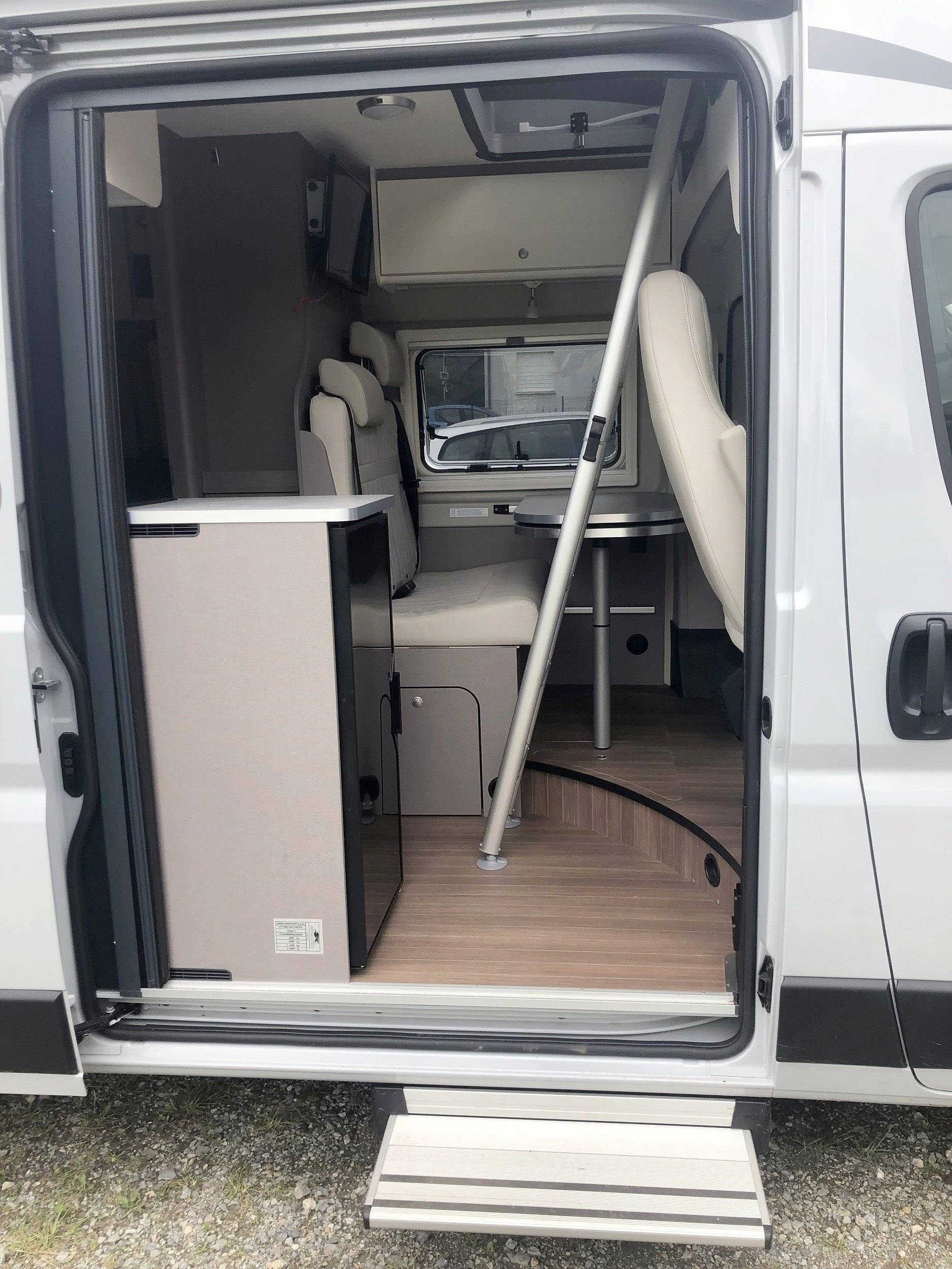 Coin repas Fiat Ducato 140 Multijet - Yescapa