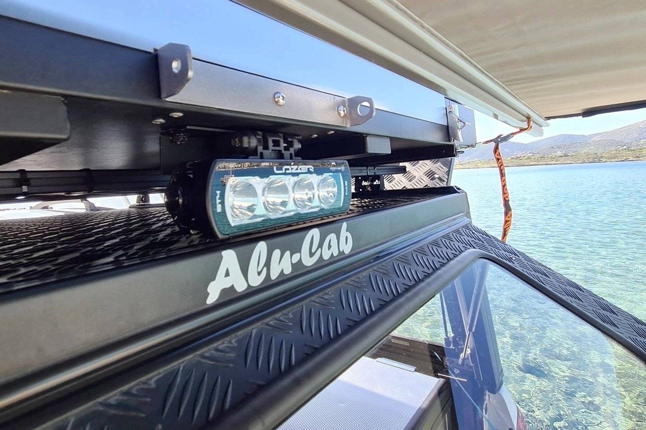 4×4 Automatic Gear Pickupcamper Alucab