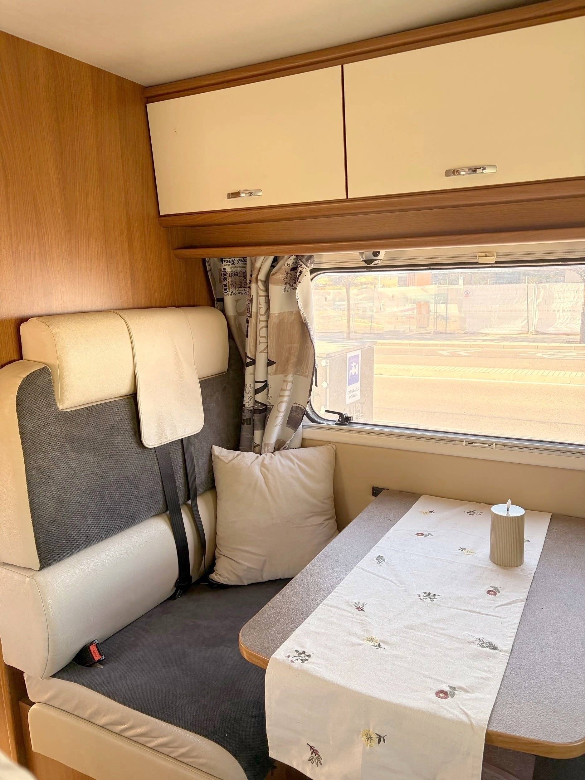 Comedor Renault Master 2,3 l 150 ch - Yescapa