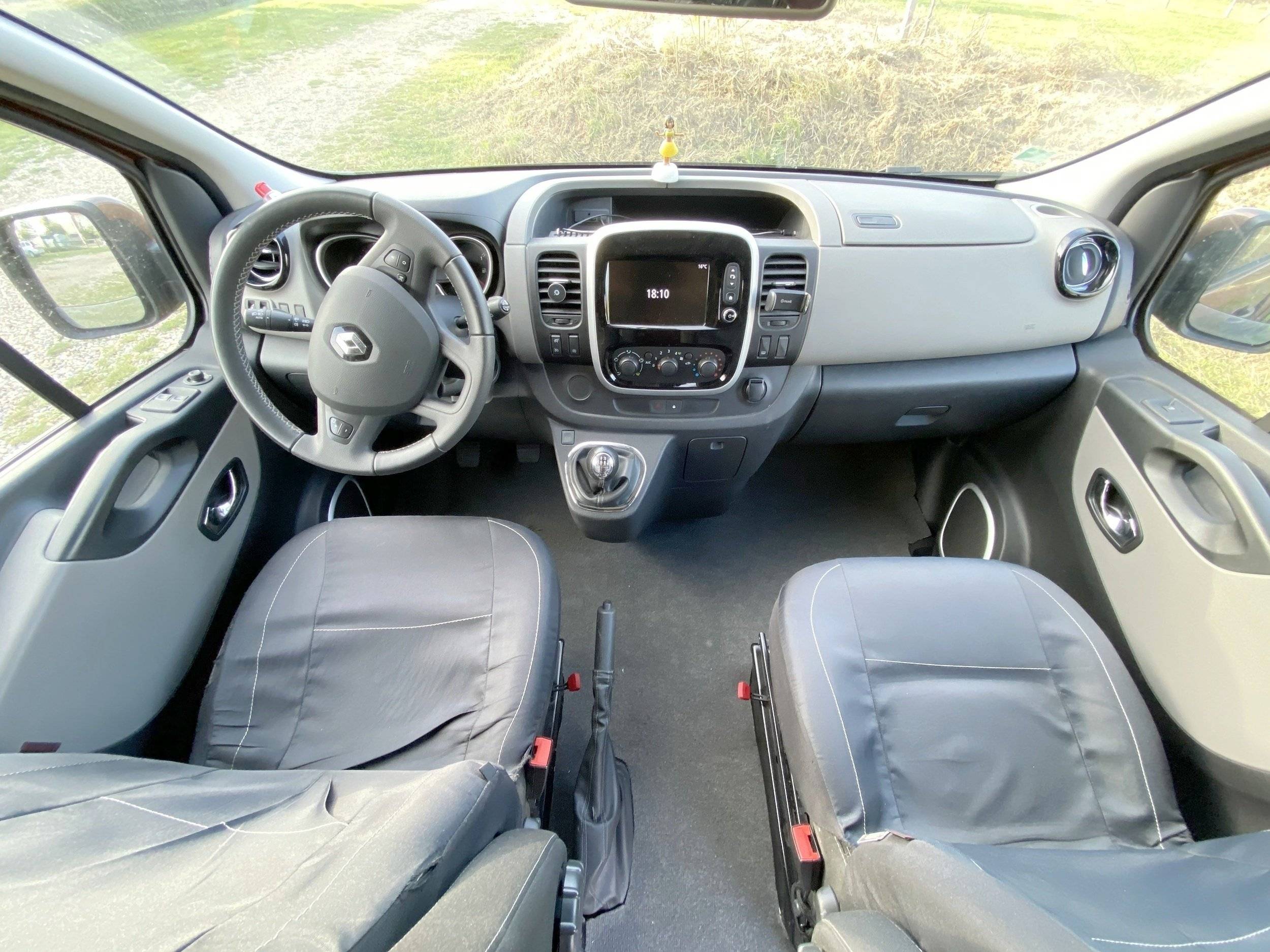 Klubber RENAULT TRAFIC III 1.6 ENERGY DCI 145 TWIN TURBO EU6 L1H1 2.7T