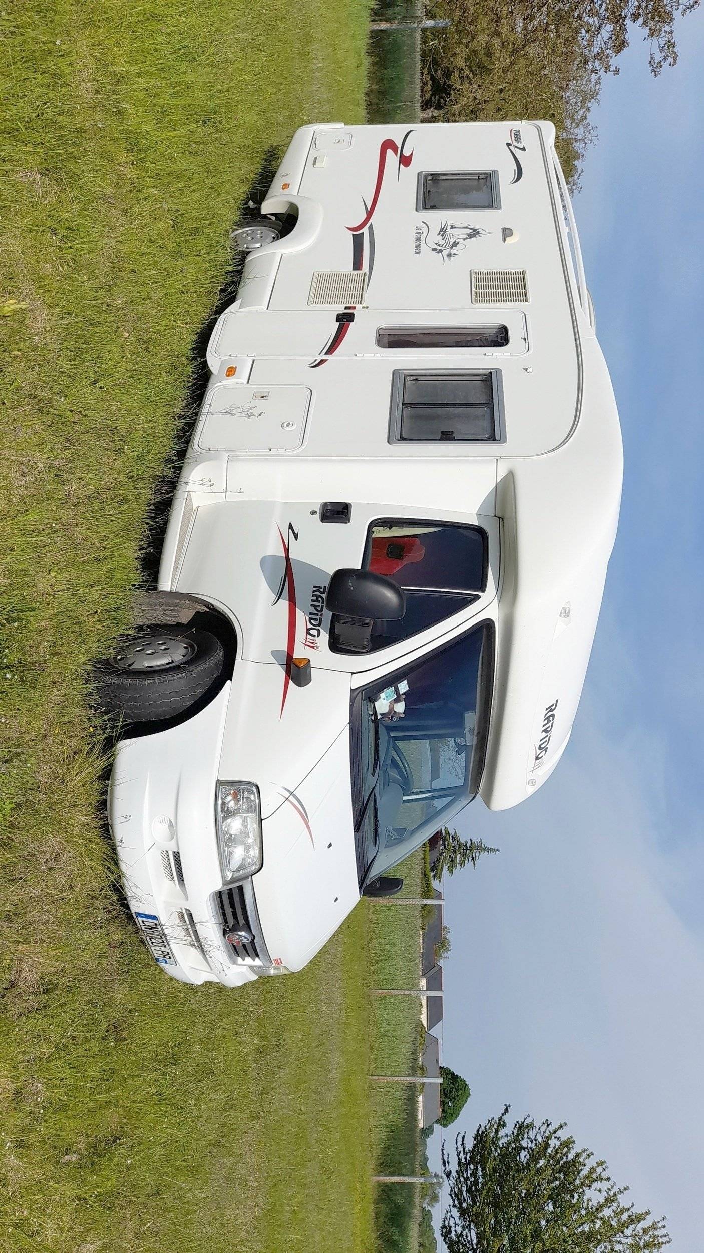 Front view from 3/4 Fiat FIAT DUCATO - Yescapa