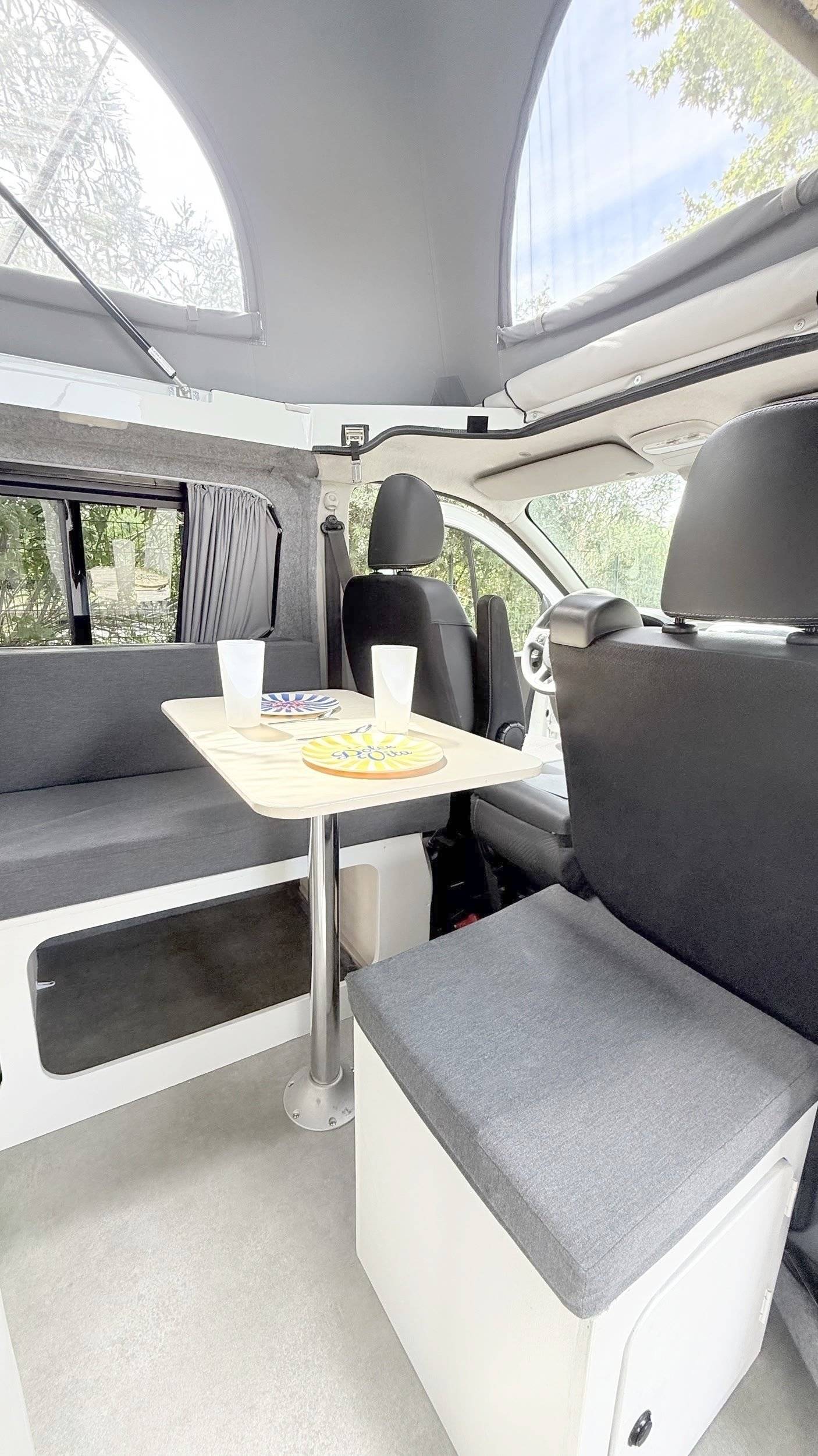 Eethoek Renault Trafic - Yescapa
