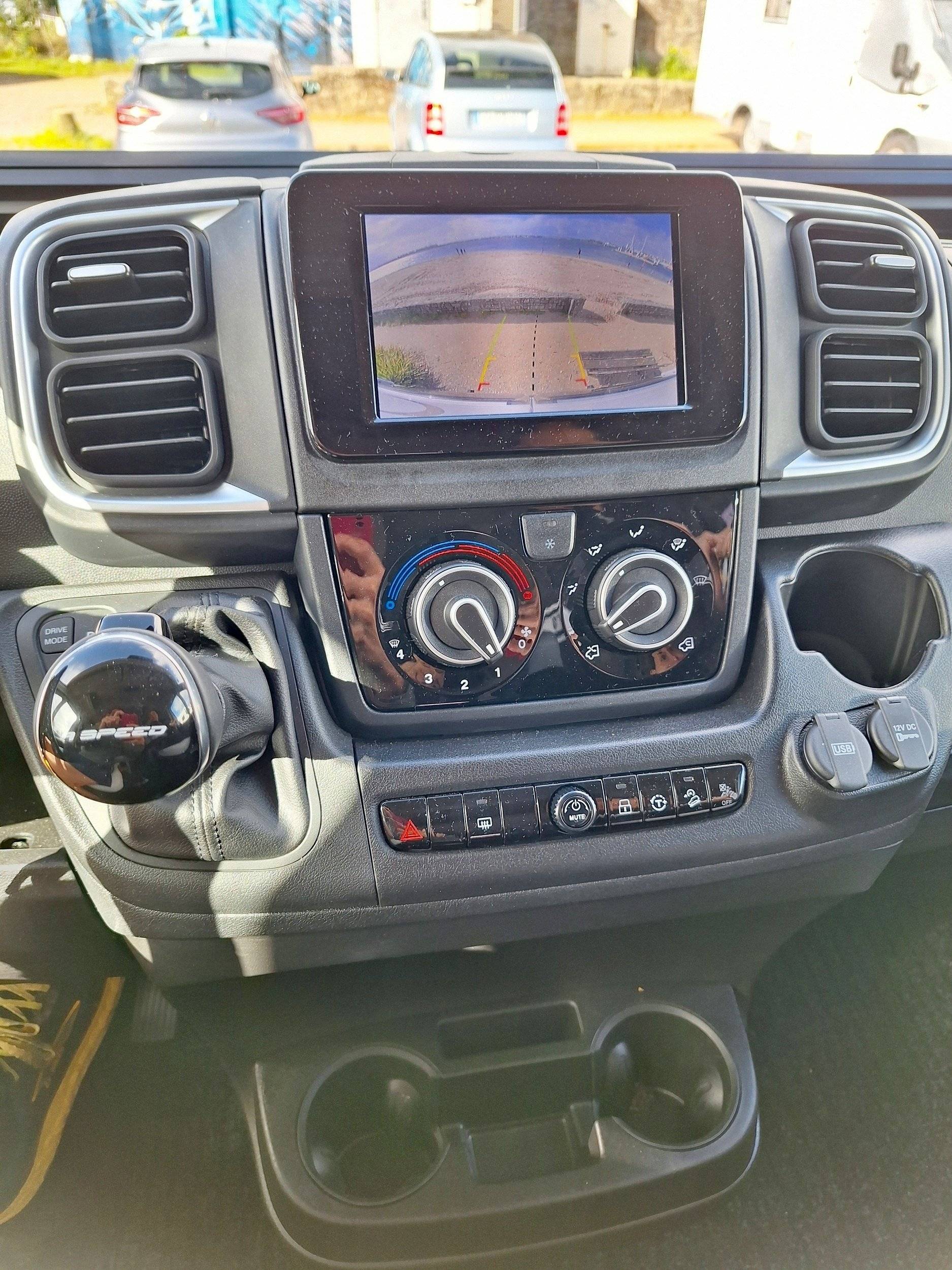 Mclouis Menfys VAN S-Line 3 Matic