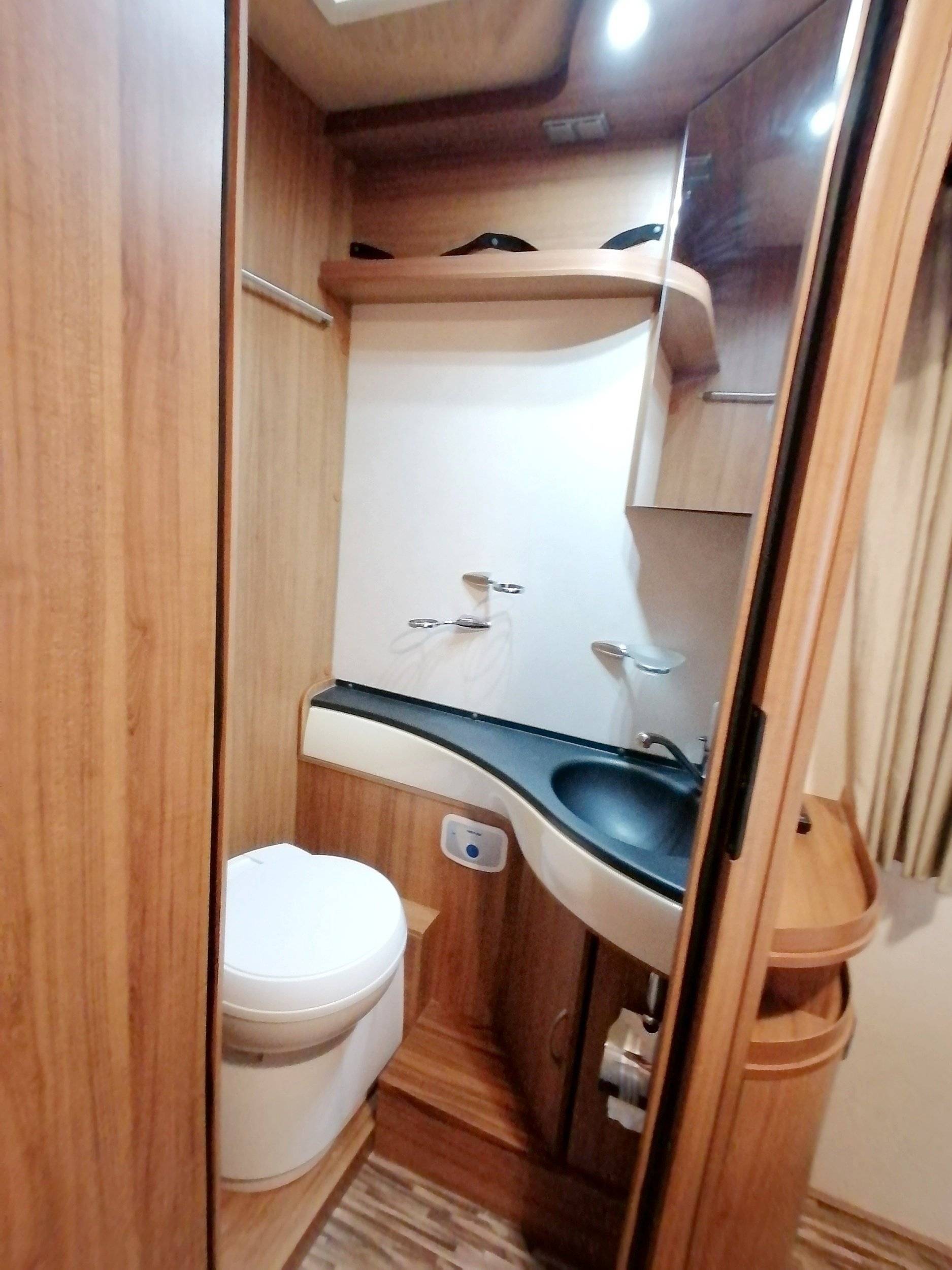 Eura Mobil Terrestra TT710