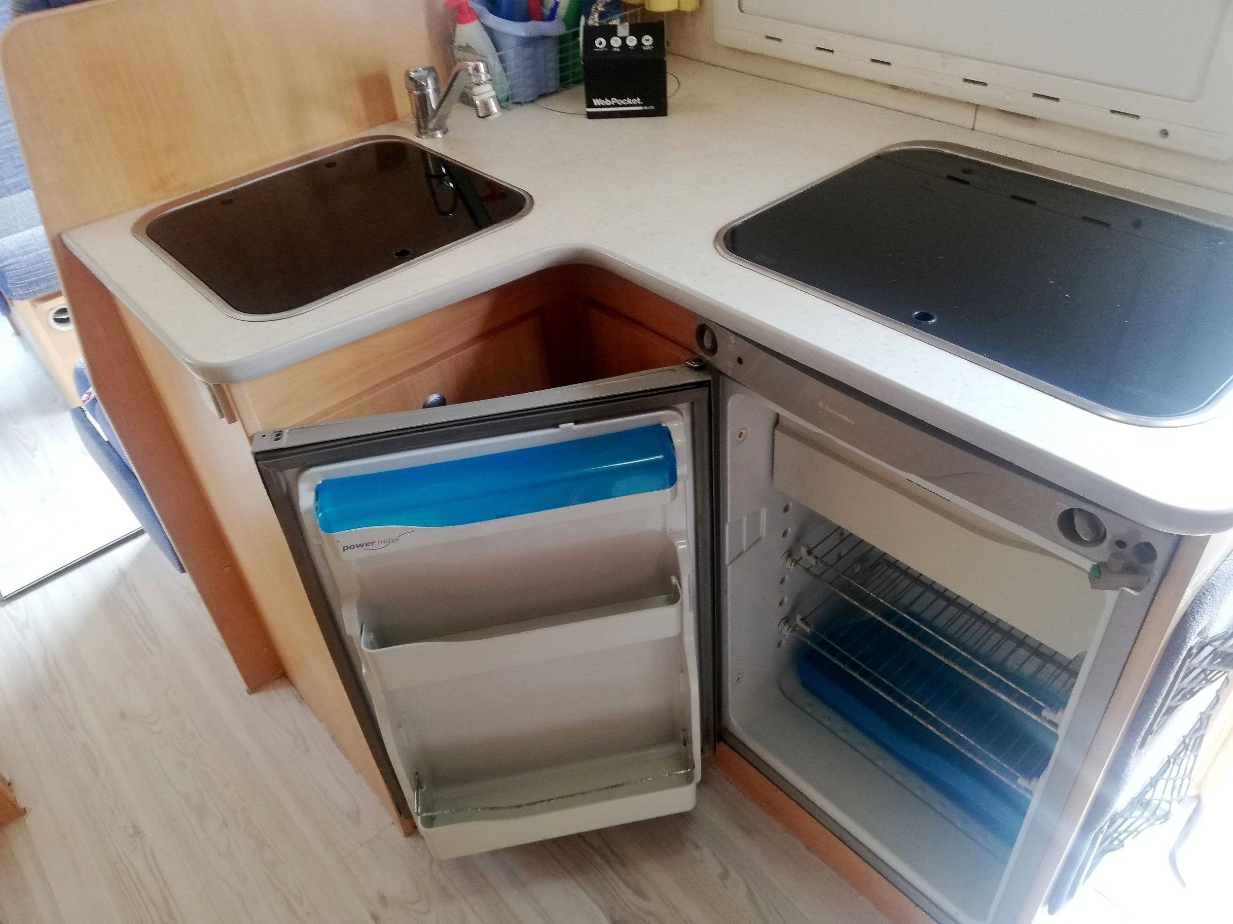 Kitchen Ford Transit 2,5 l TDCi 140 ch. - Yescapa