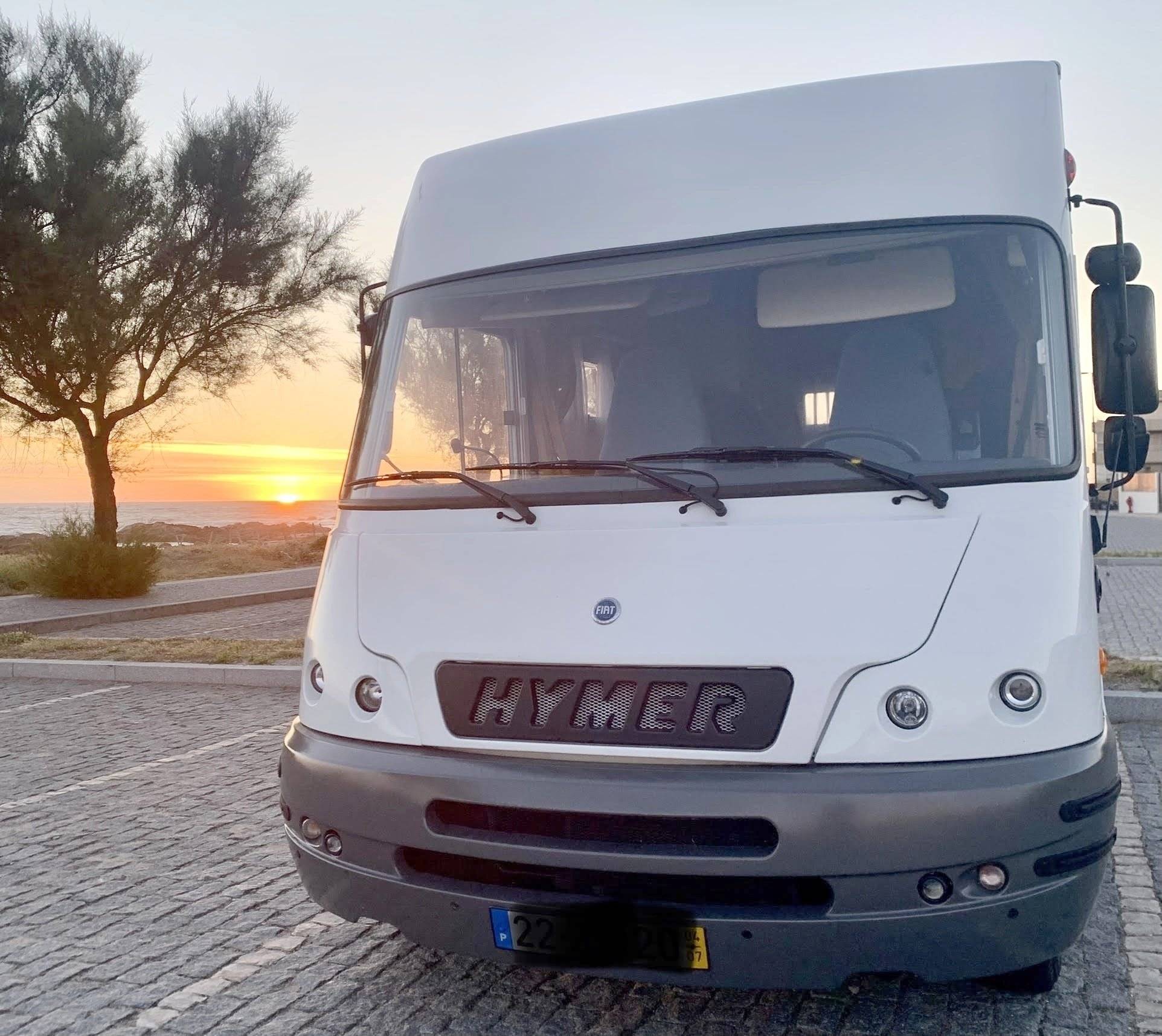Vista frontale a ¾ Fiat ducato 2.8 jtd chassis al-ko 128cv - Yescapa