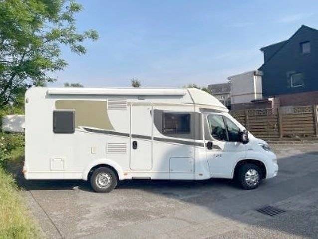 Vista de 3/4 Fiat FIAT DUCATO - Yescapa