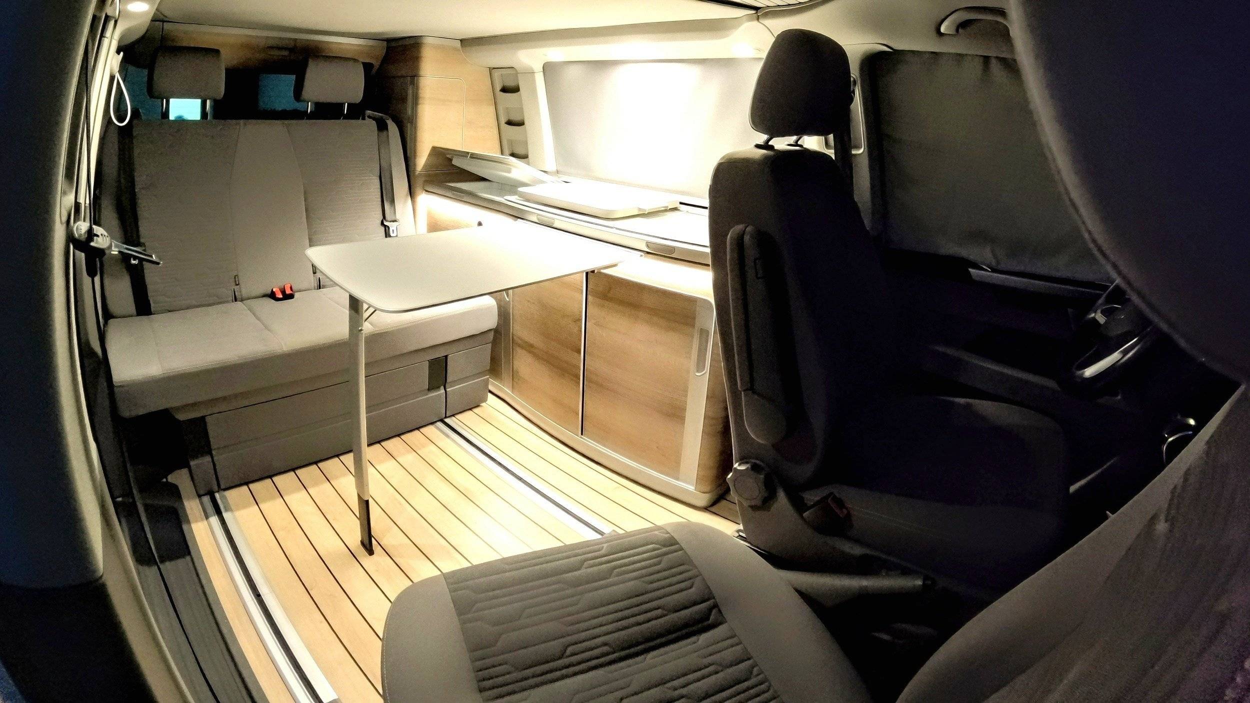 Volkswagen Volkswagen T6.1 California 