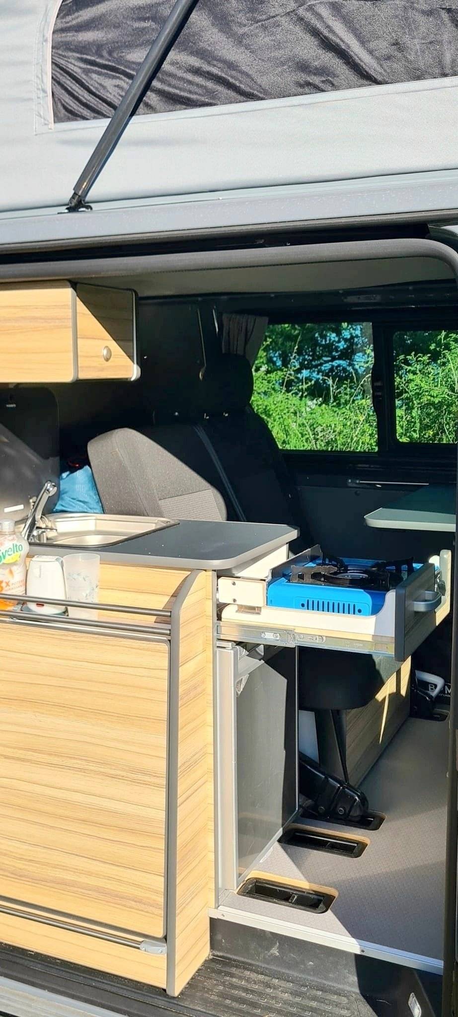 Van Mania North-West