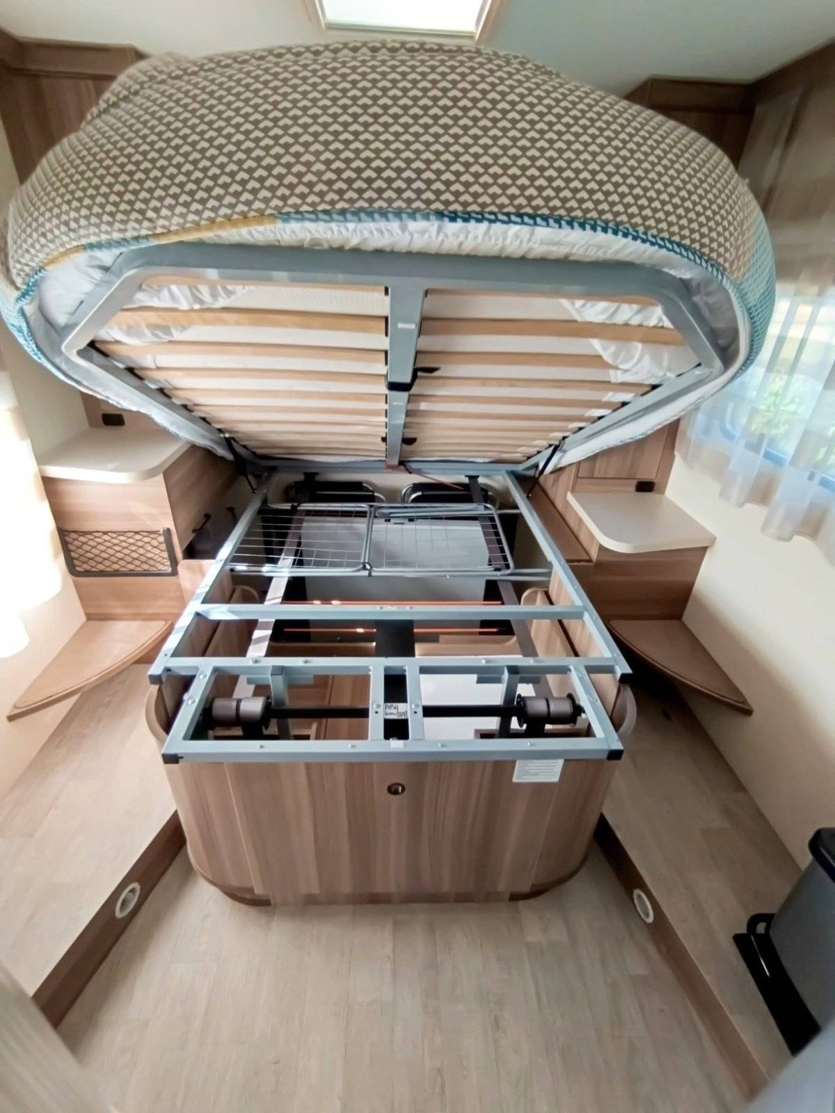 Chausson flash 718 Ford TRANSIT 155CV