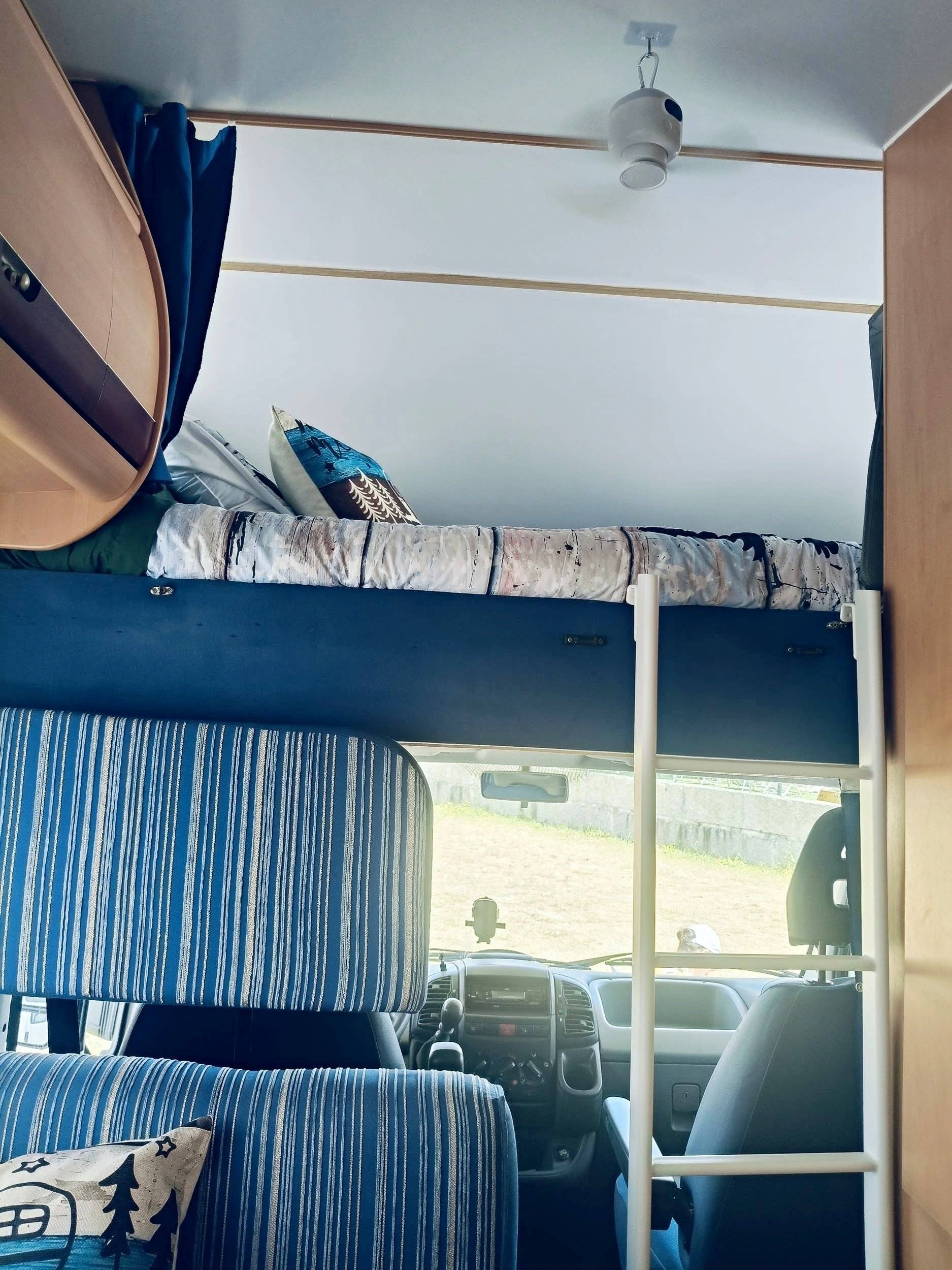 Couchages Fiat Ducato 120 Multijet - Yescapa