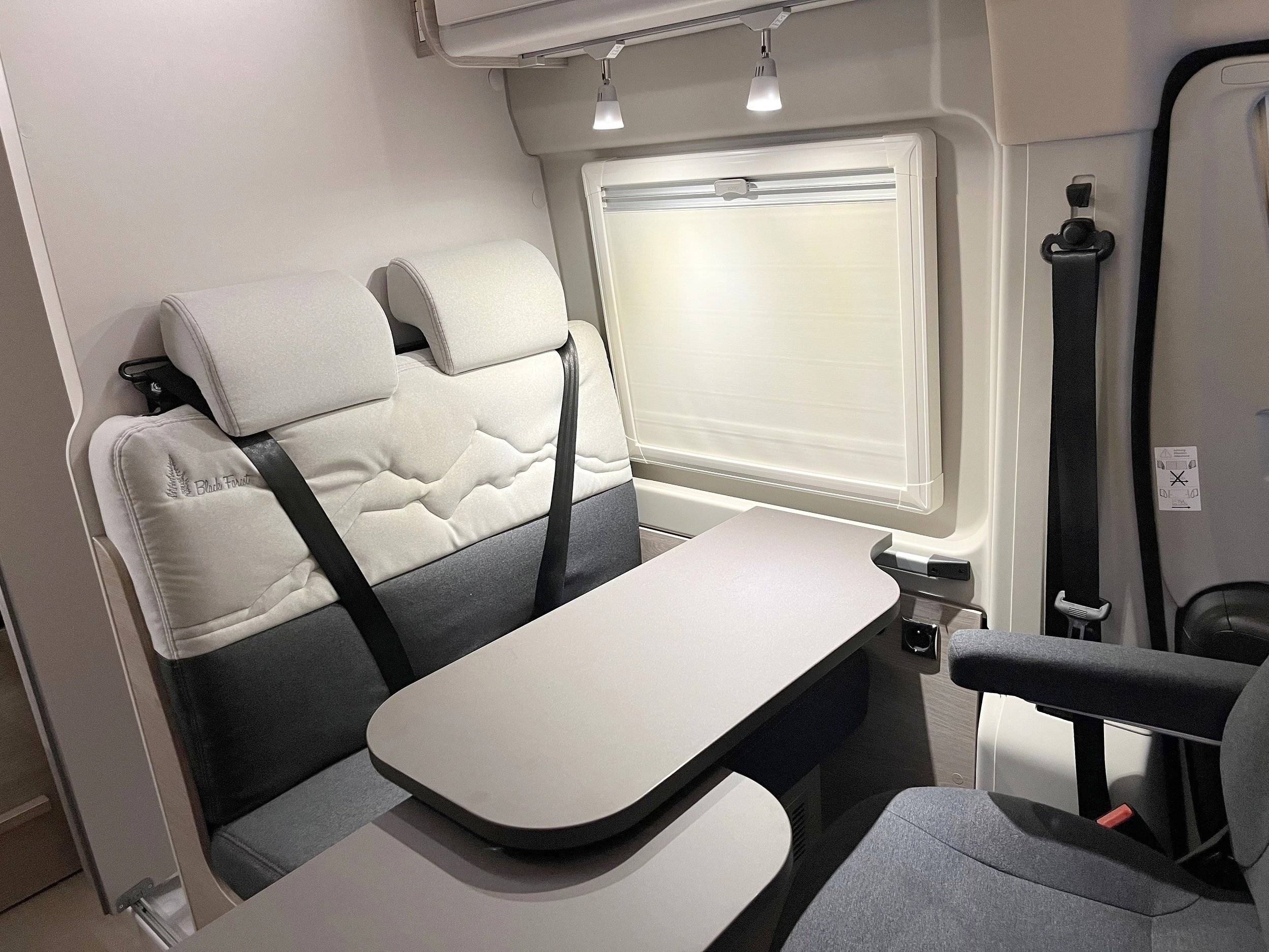 Bürstner CAMPEO C540 BLACK FOREST