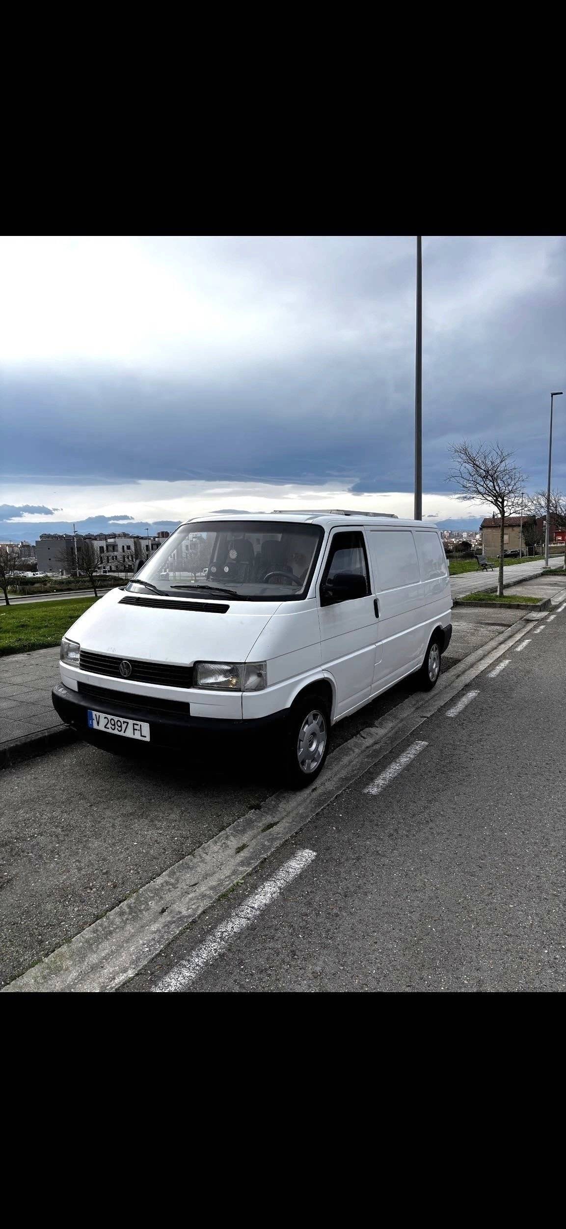 Coin repas Volkswagen T4 - Yescapa