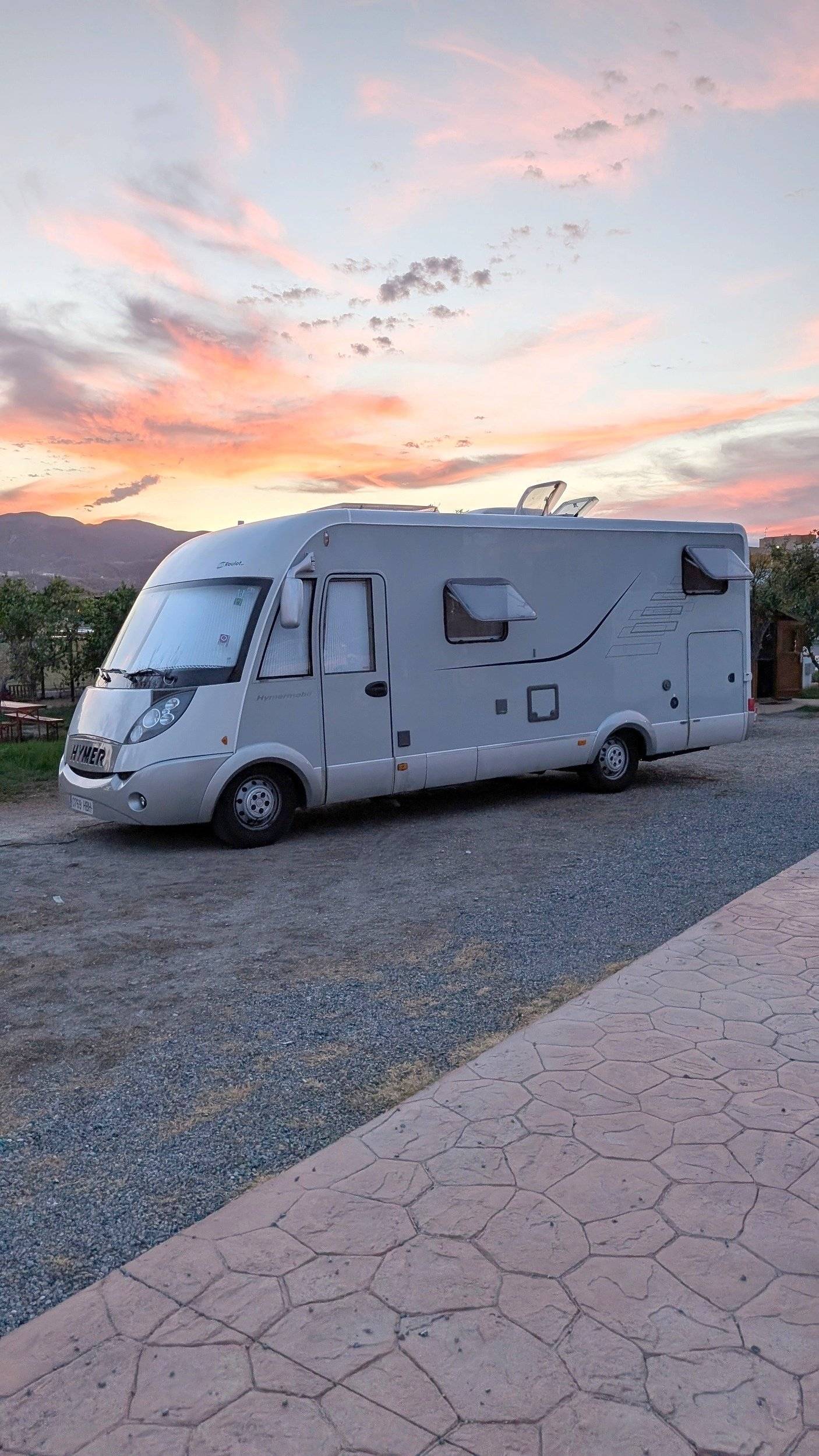 Front view from 3/4 Fiat - Yescapa