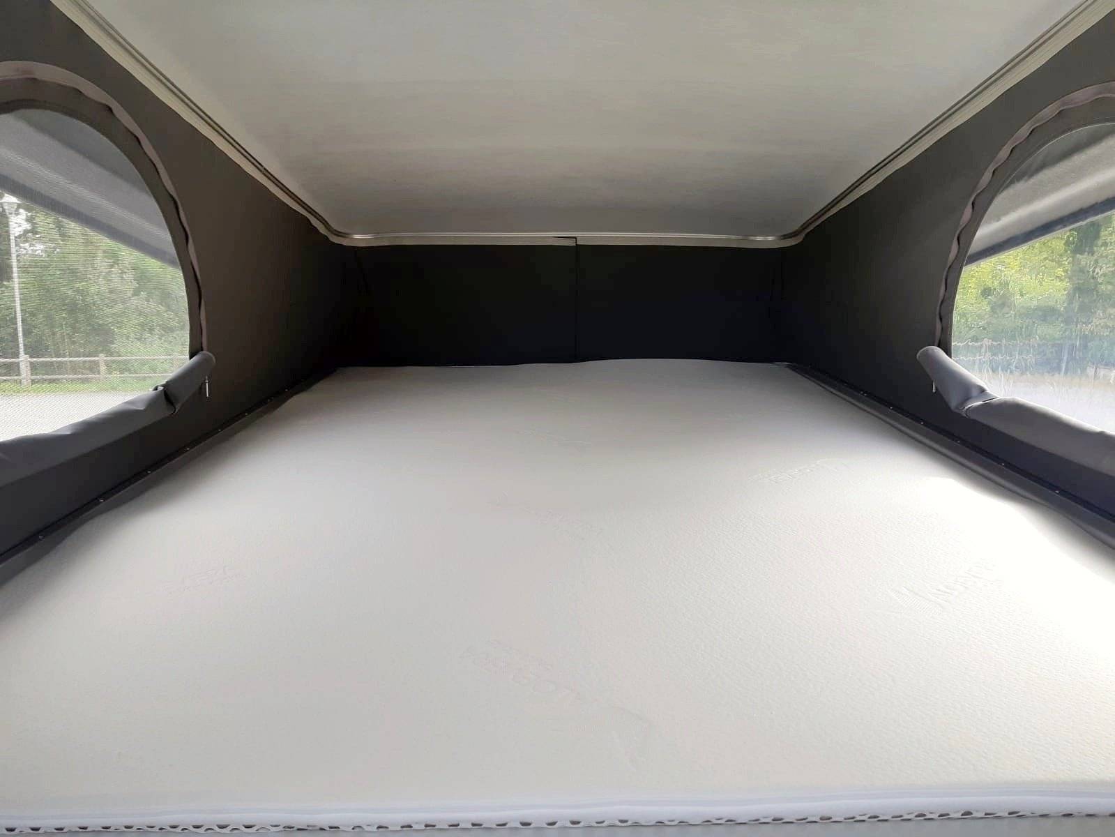 Hymer free 540 crossover