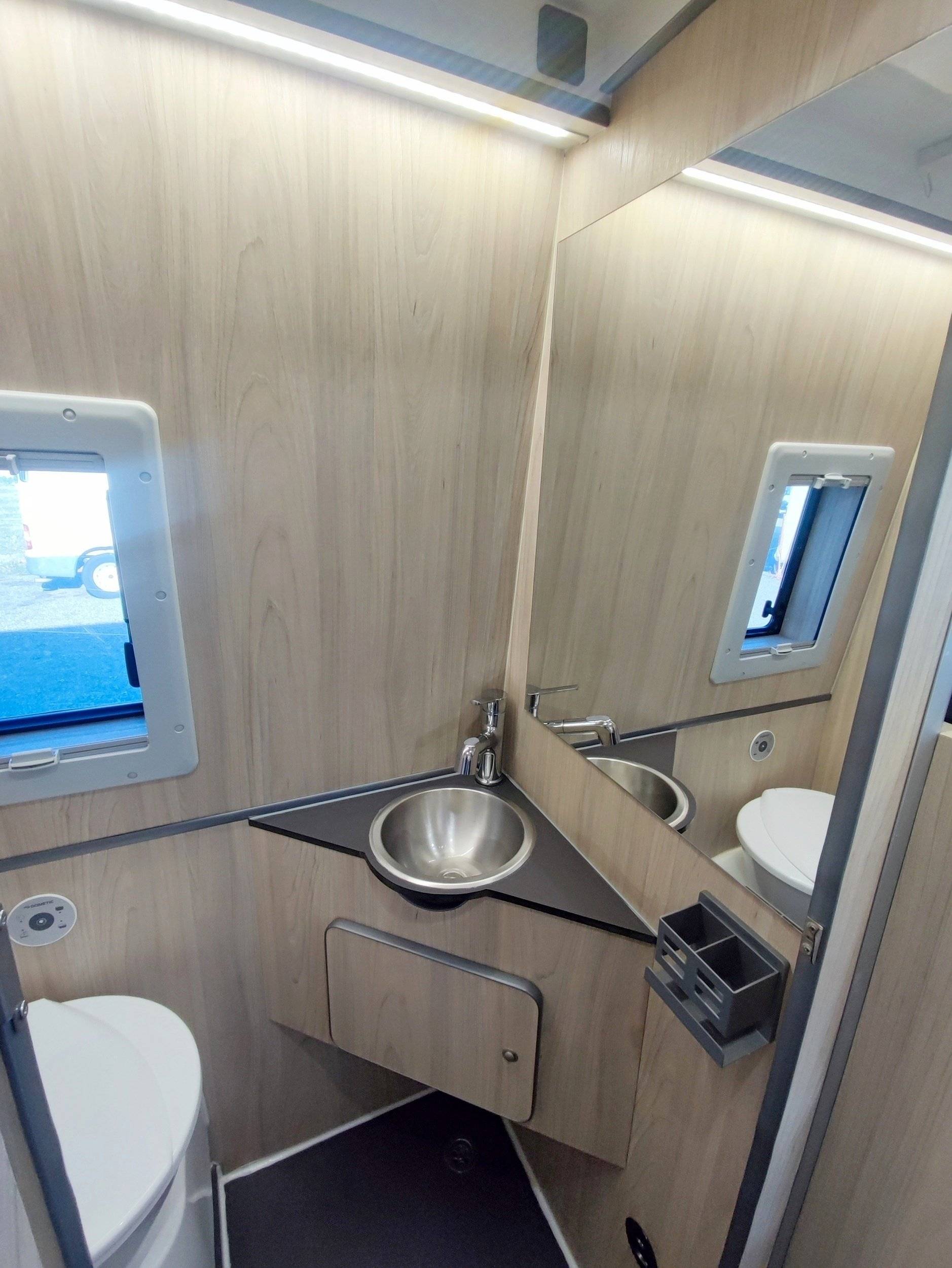 Citroën Jumper 2,0 l 130 ch blue hdi