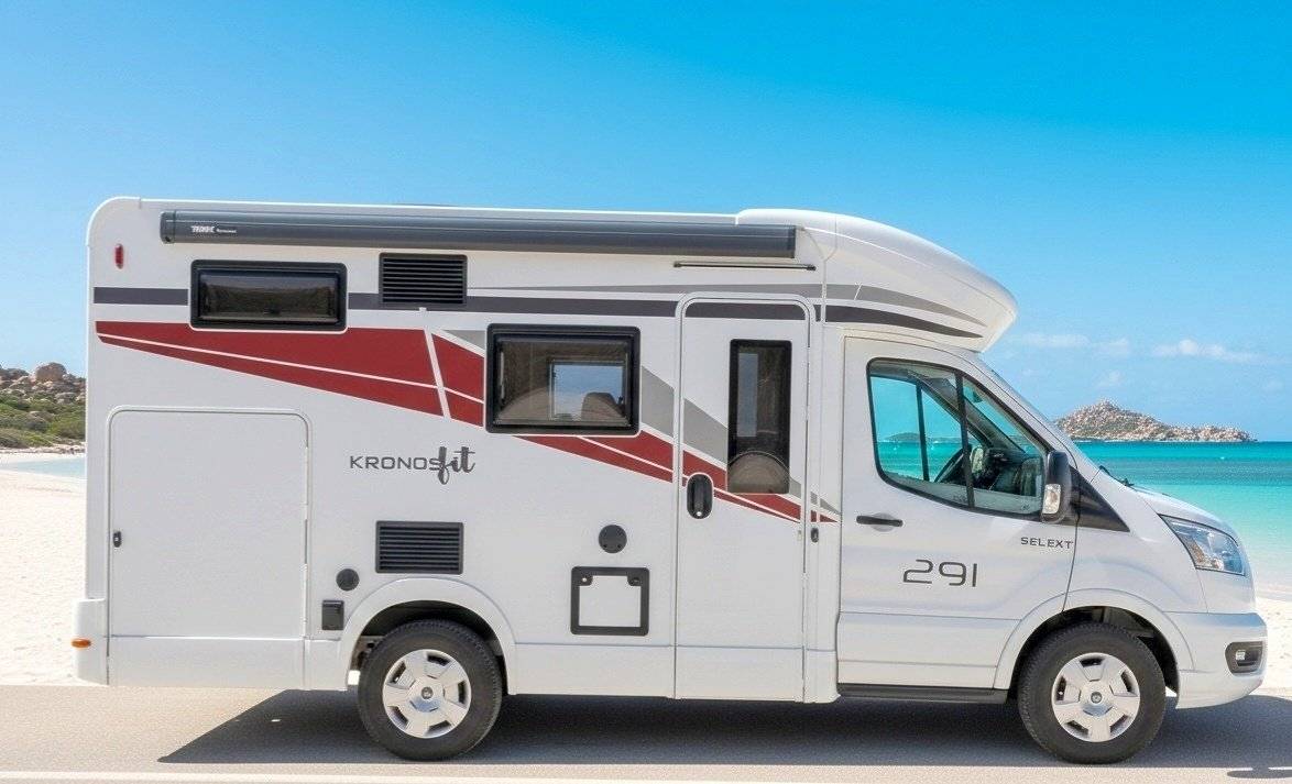 schräge Vorderansicht Ford - Yescapa