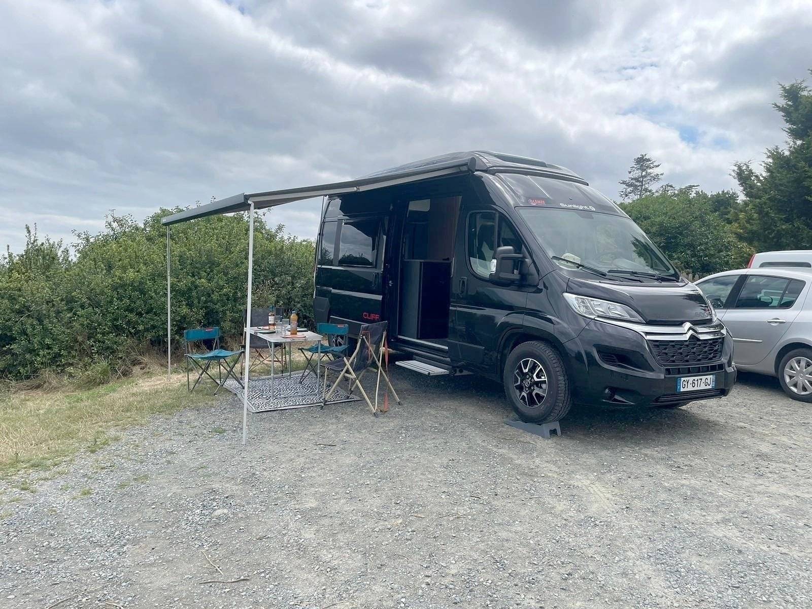 Sunlight Sunlight Cliff 600