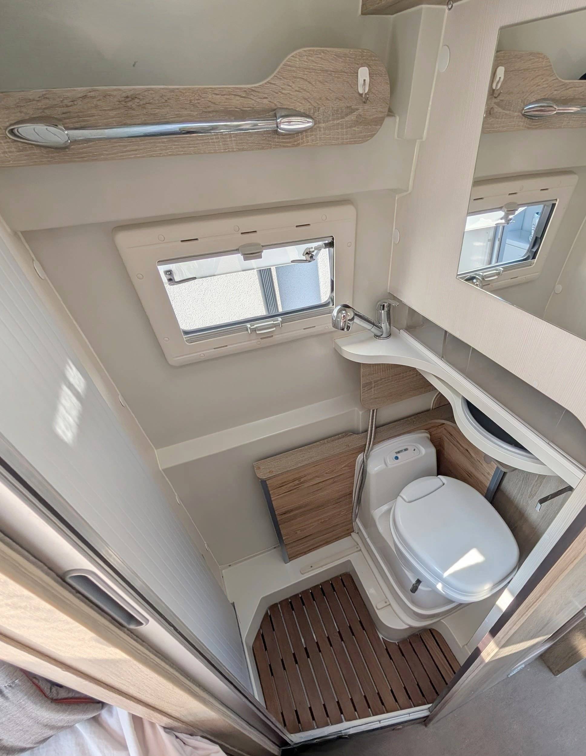 Font Vendôme Séjour Terra Van