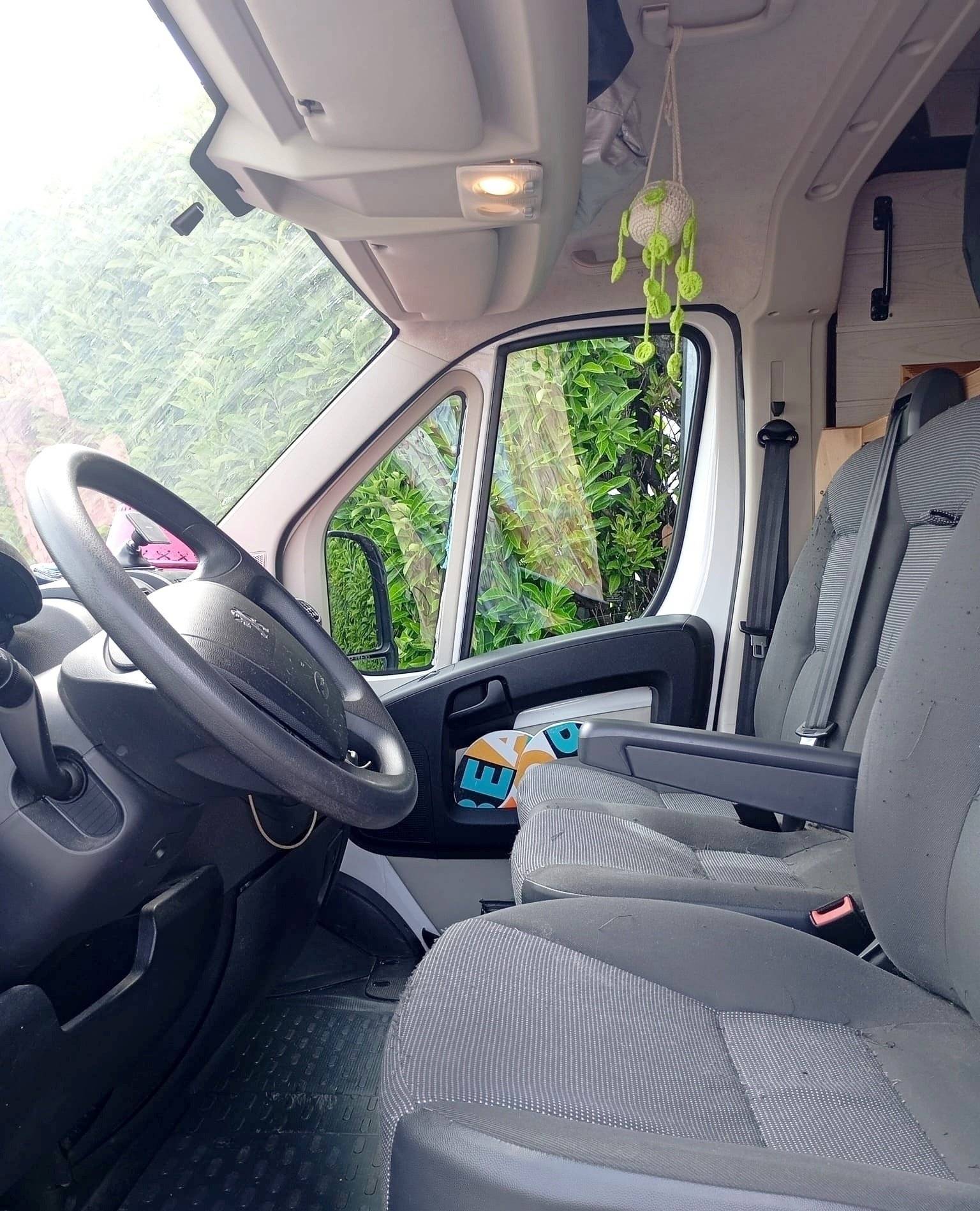 Quentin Peuch et Léa Calemar Peugeot Boxer