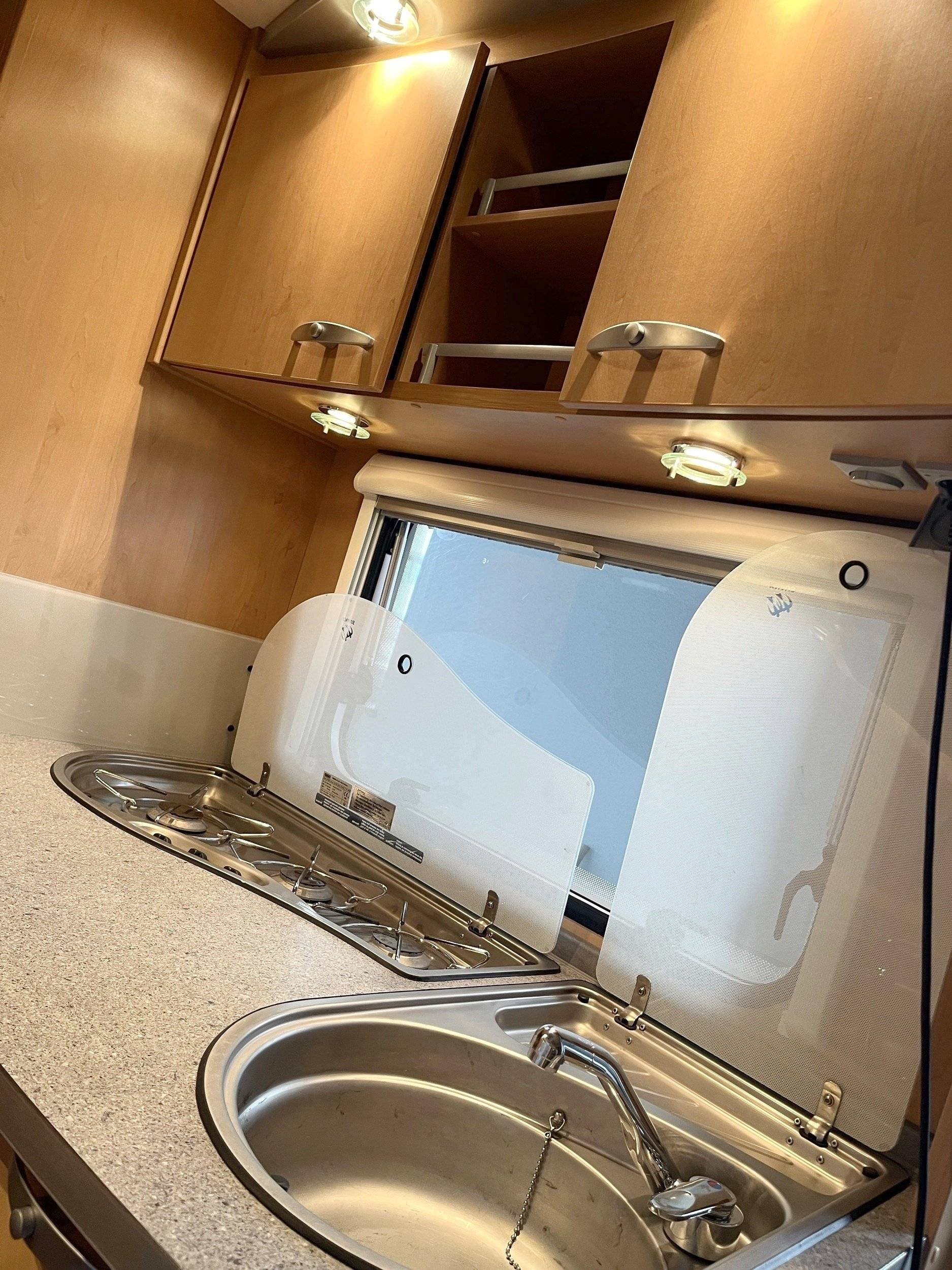Kitchen  - Yescapa