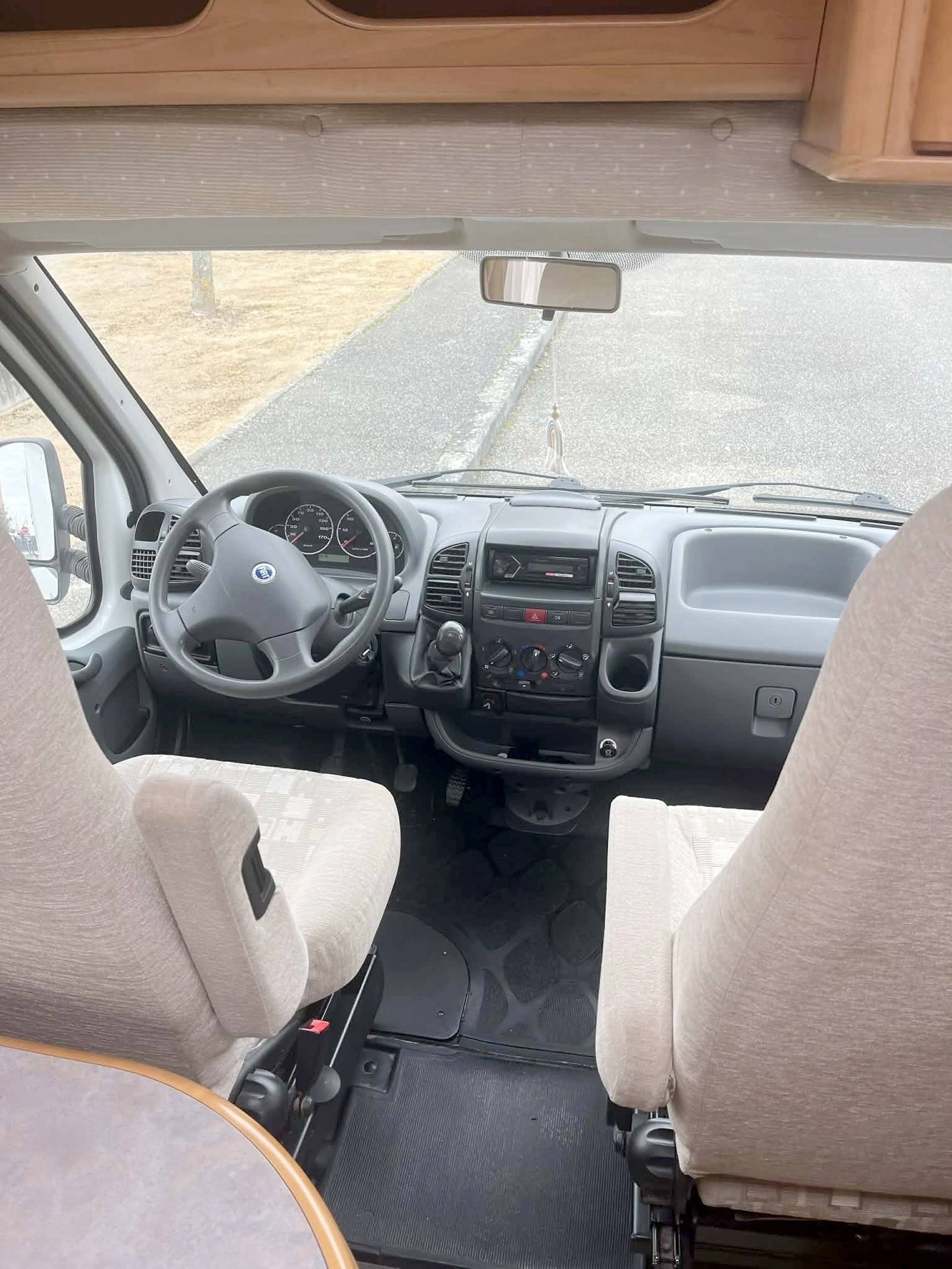 Rapido Rapido 7096 F