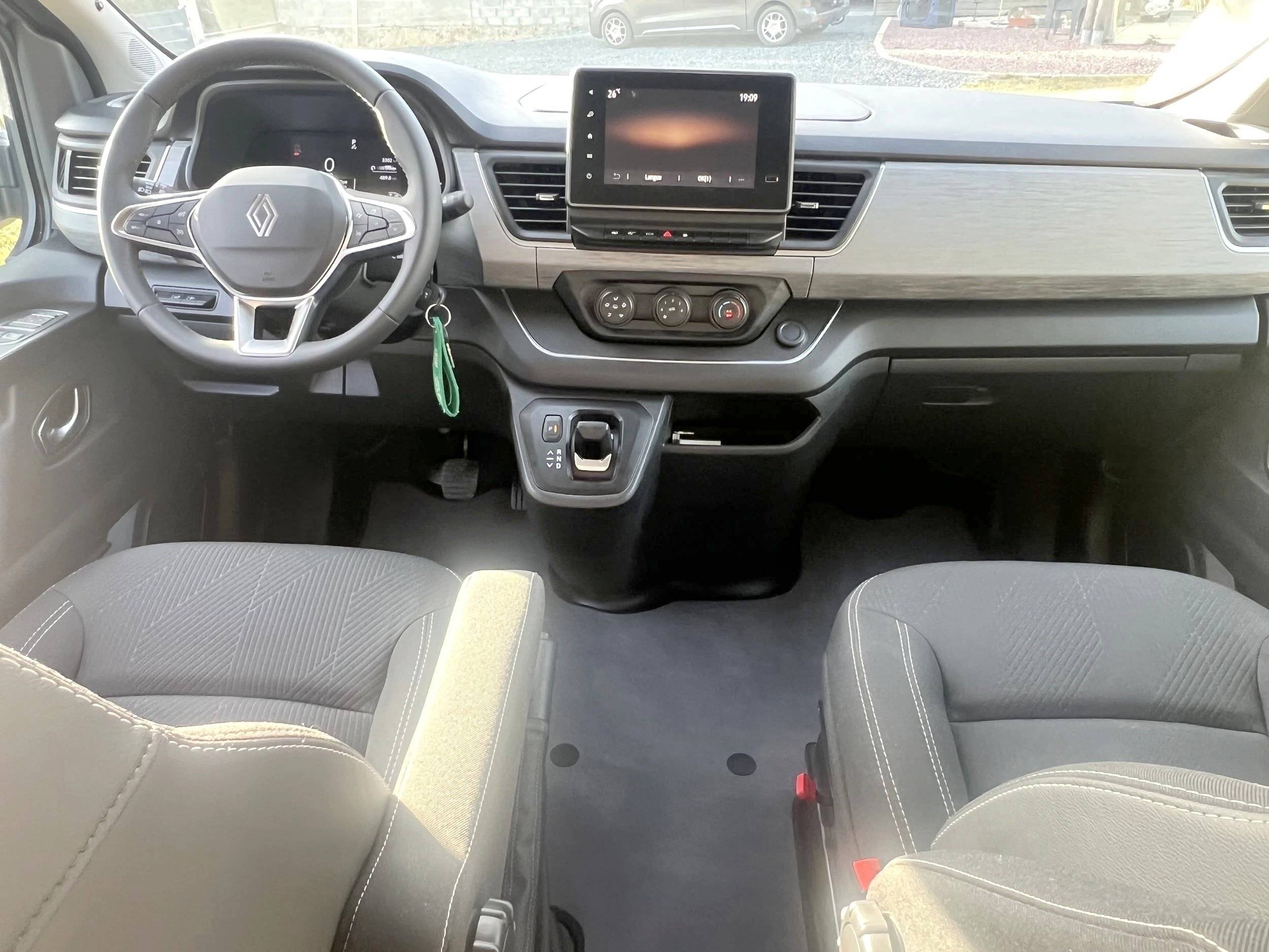 Bavaria Renault Trafic III 2.0L DCI 150CV EDC BVA