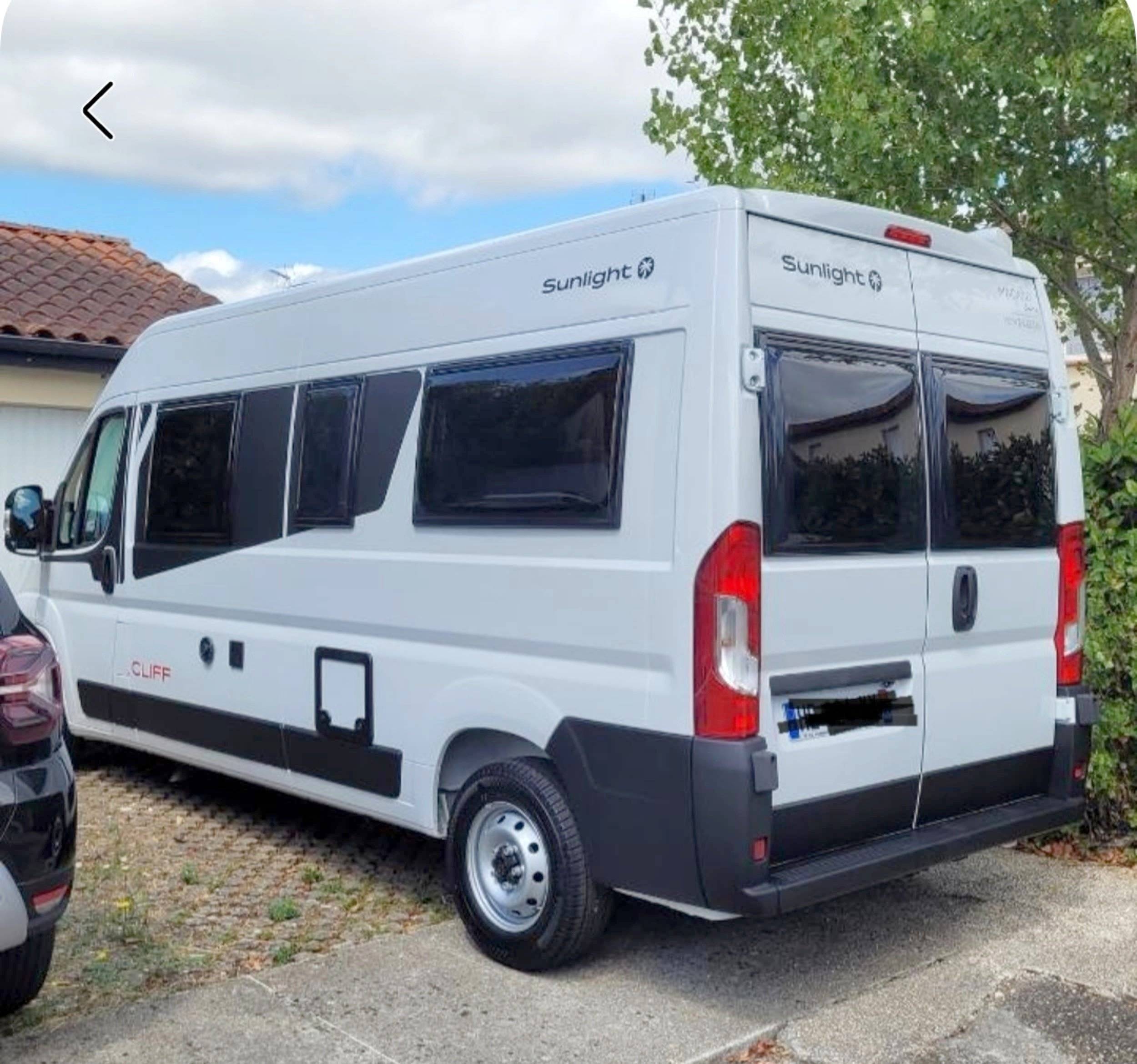 Vue arrière Peugeot Peugeot - Yescapa