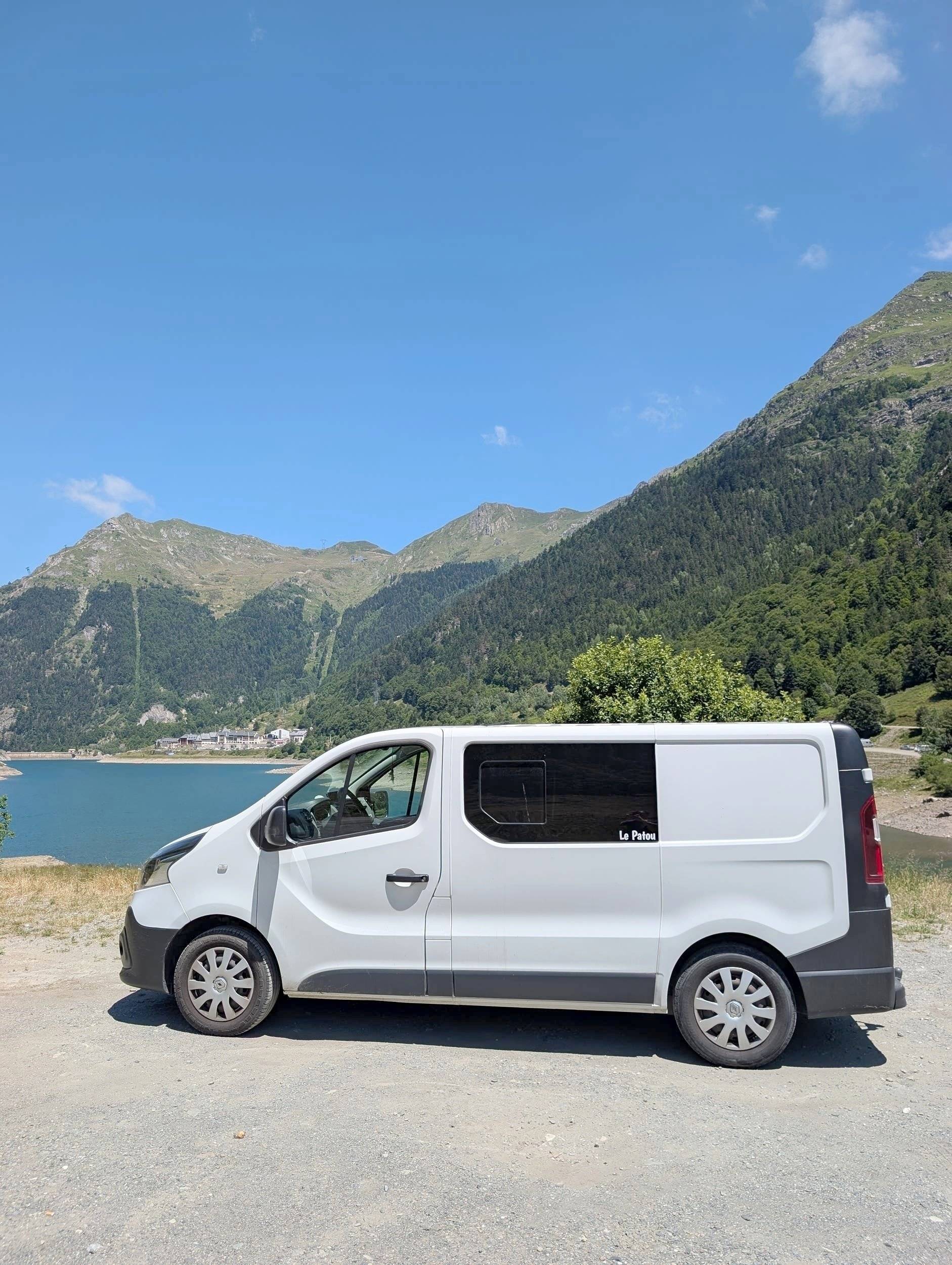 Van Mania Kit North