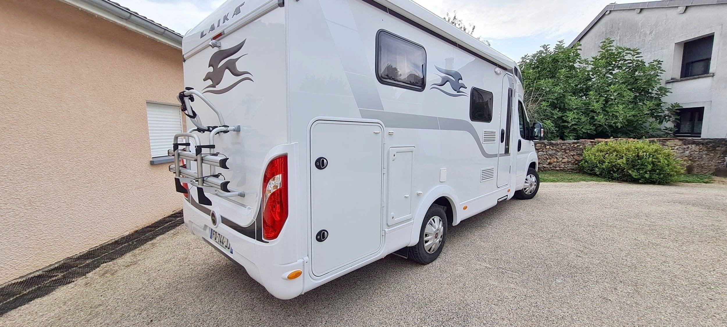 Laika Laika Kosmo V9