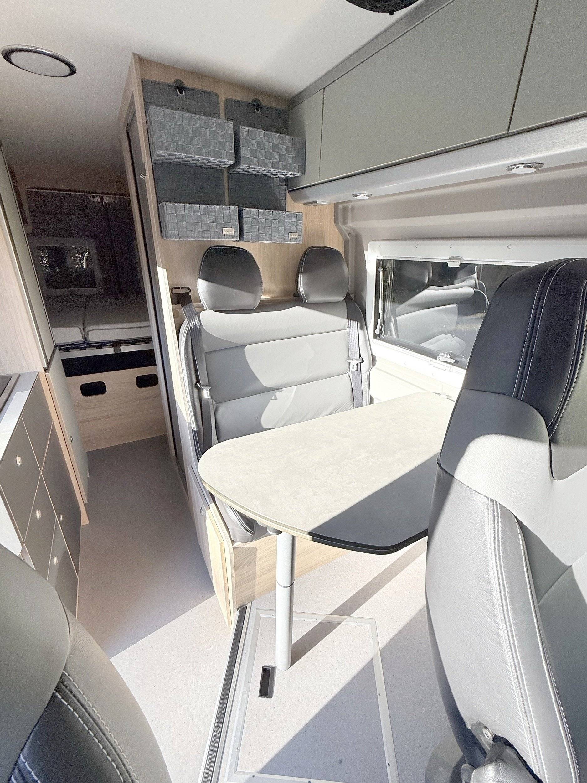 Clever Celebration 600