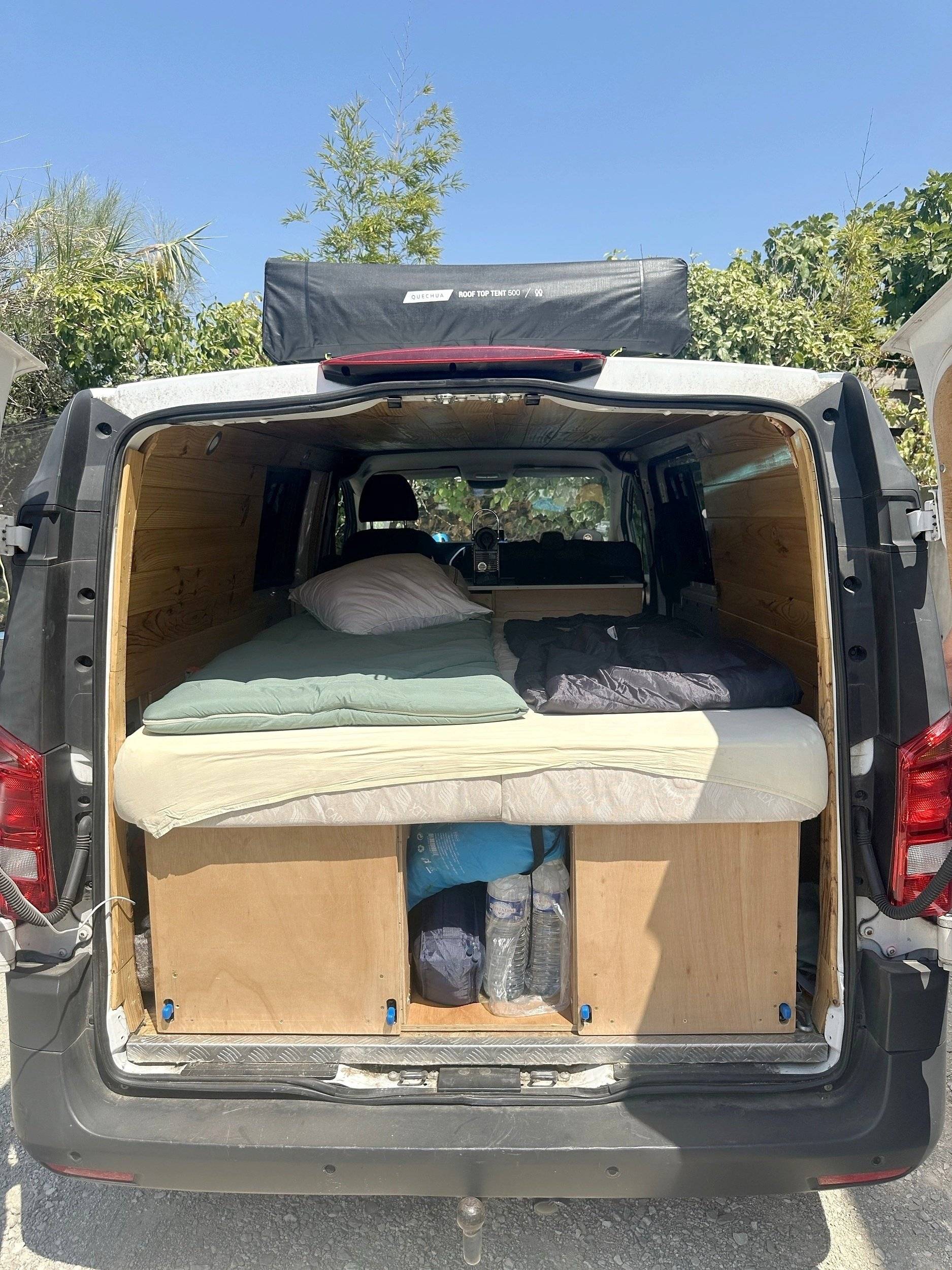 Couchages Mercedes Vito 2,0 l 136 ch - Yescapa