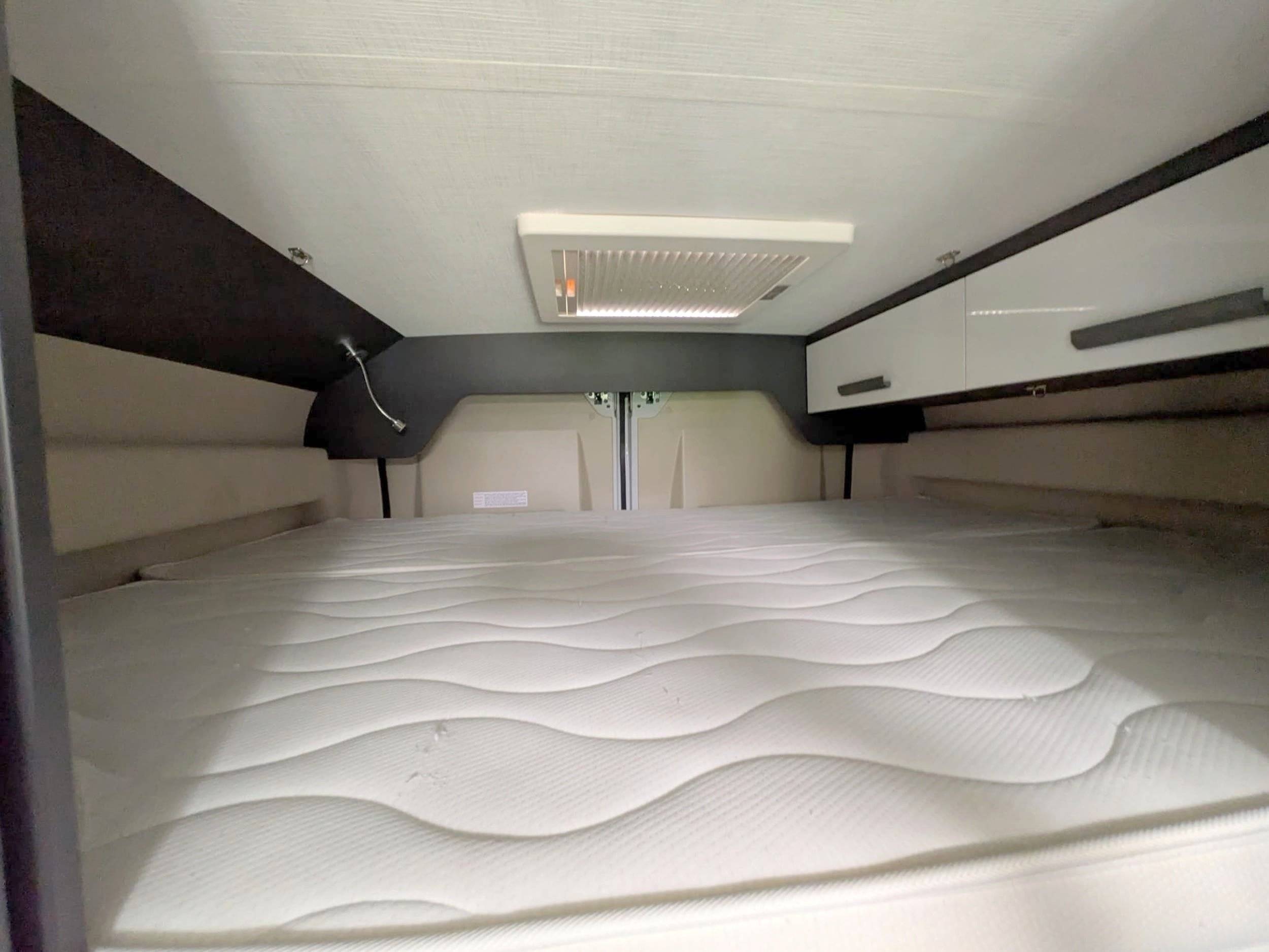 Mclouis Menfys VAN S-Line 3 Maxi