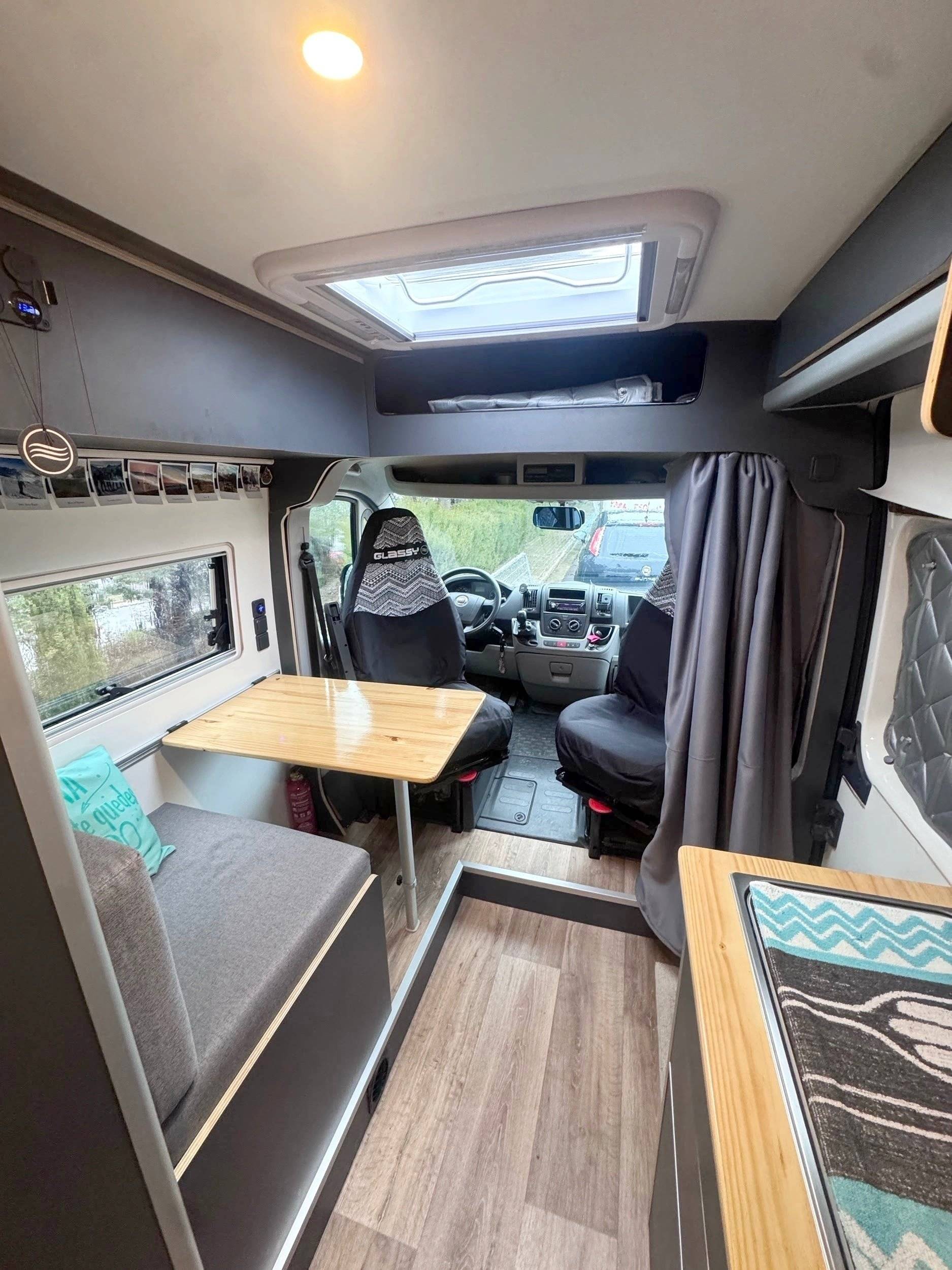Camper Track 2,3 l 130 ch