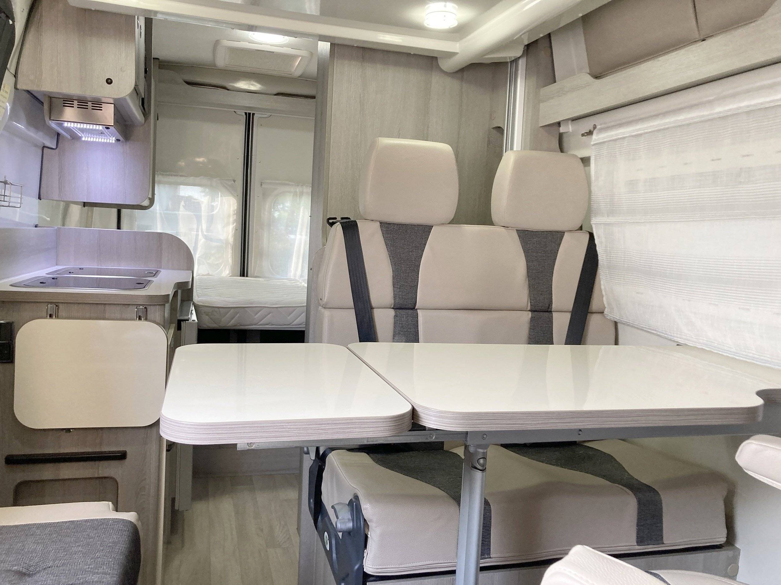 Dinette Fiat Fiat ducato - Yescapa