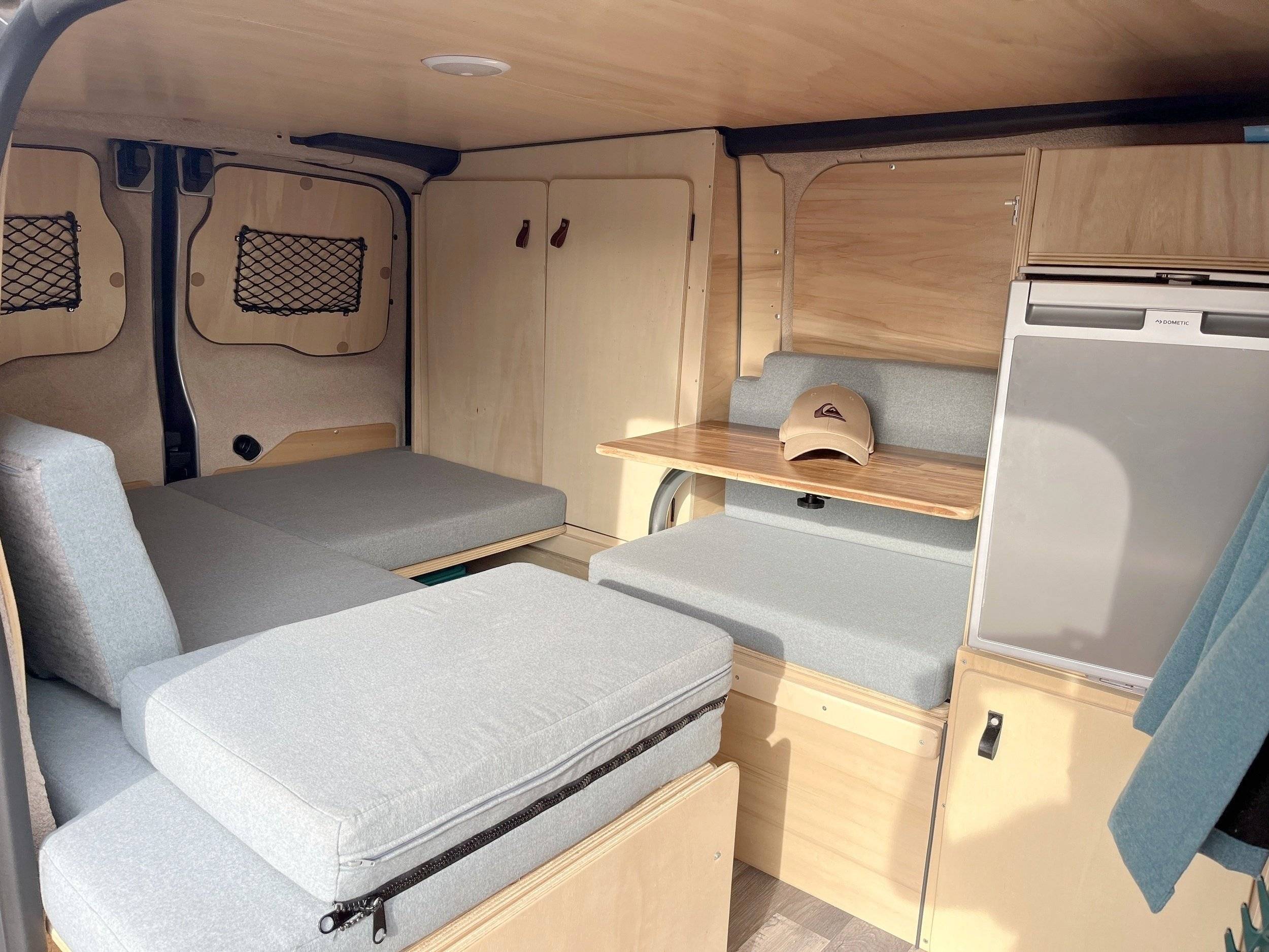 Camp In Van Peugeot expert Standard
