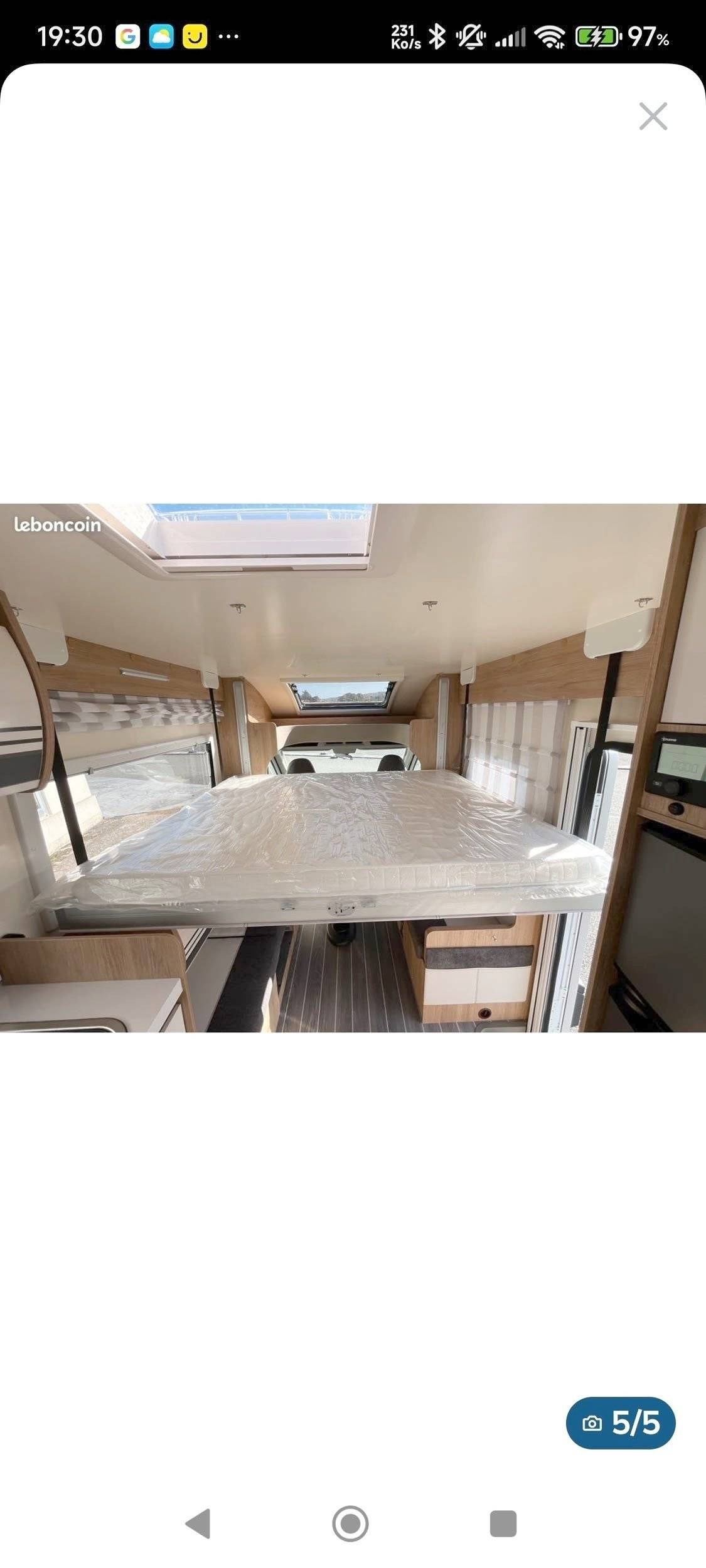 Couchages Ford Transit 2,0 l 170 ch - Yescapa