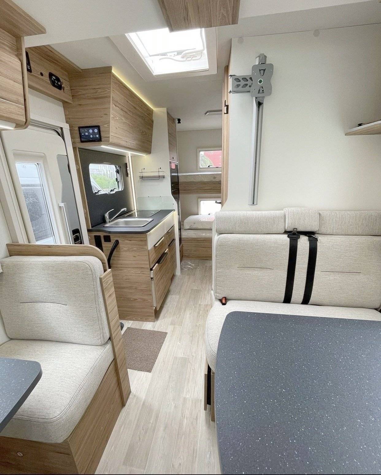 Pilote 35 light 2,4 l 140 ch.