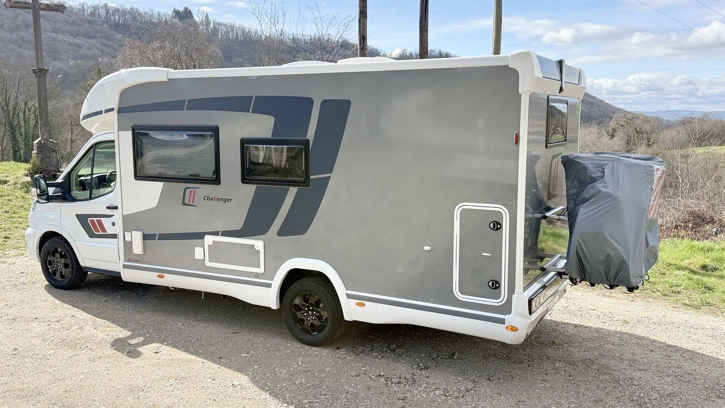 Challenger 380 etape edition
