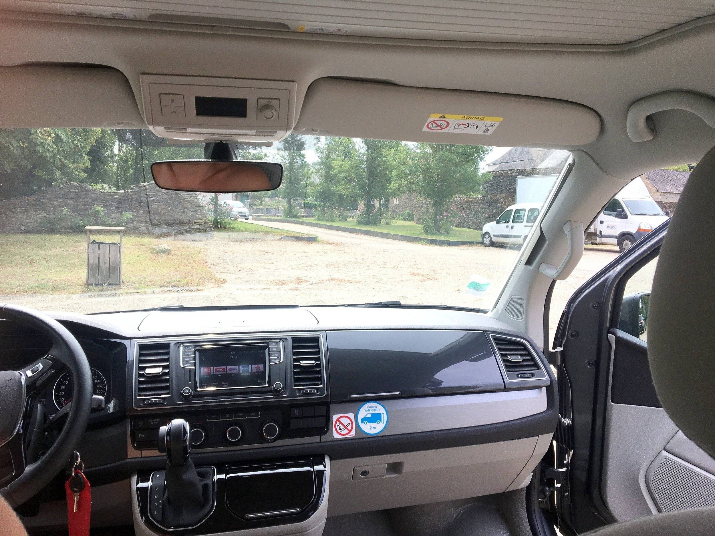 Bestuurderplaats Volkswagen T6 2,0 l TDI 150 ch - Yescapa