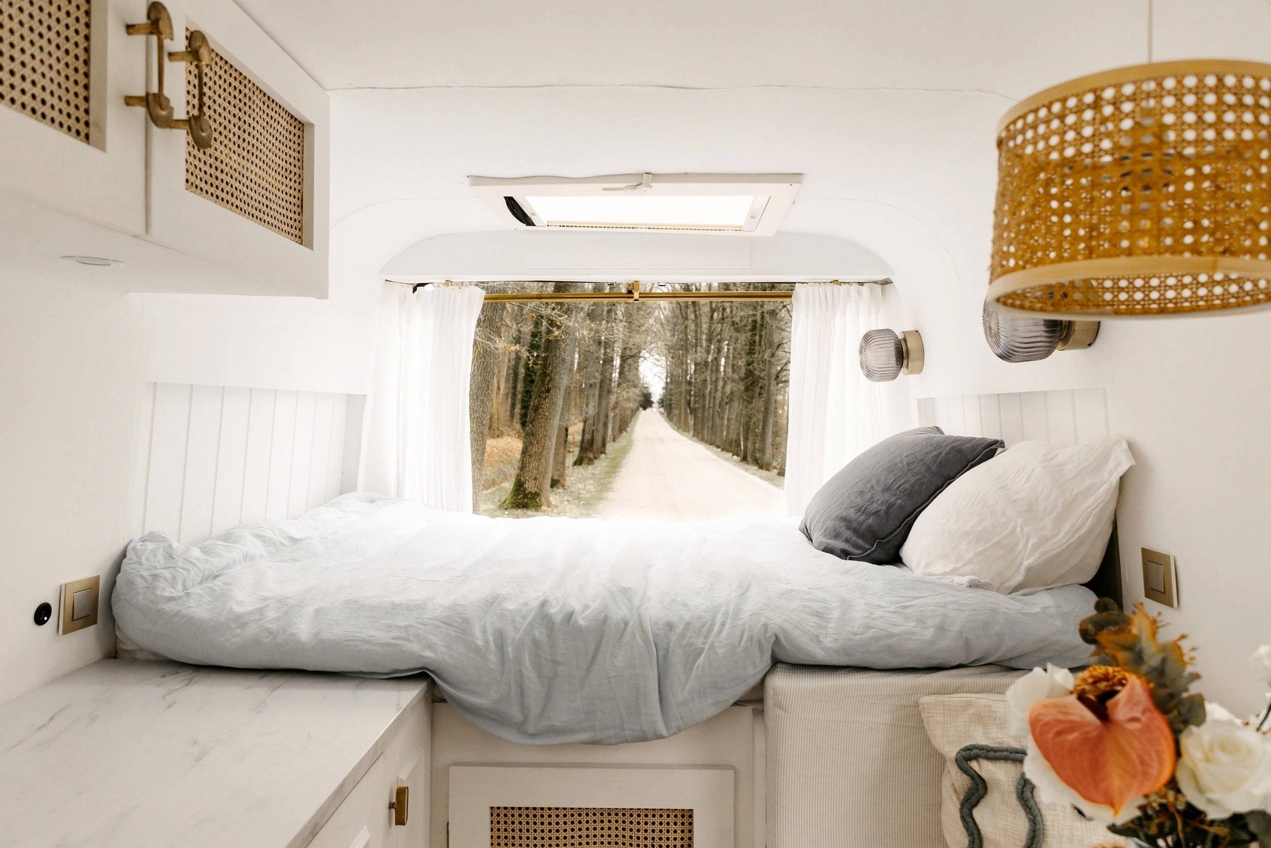 Berth Peugeot PEUGEOT BOXER L3H2 - Yescapa