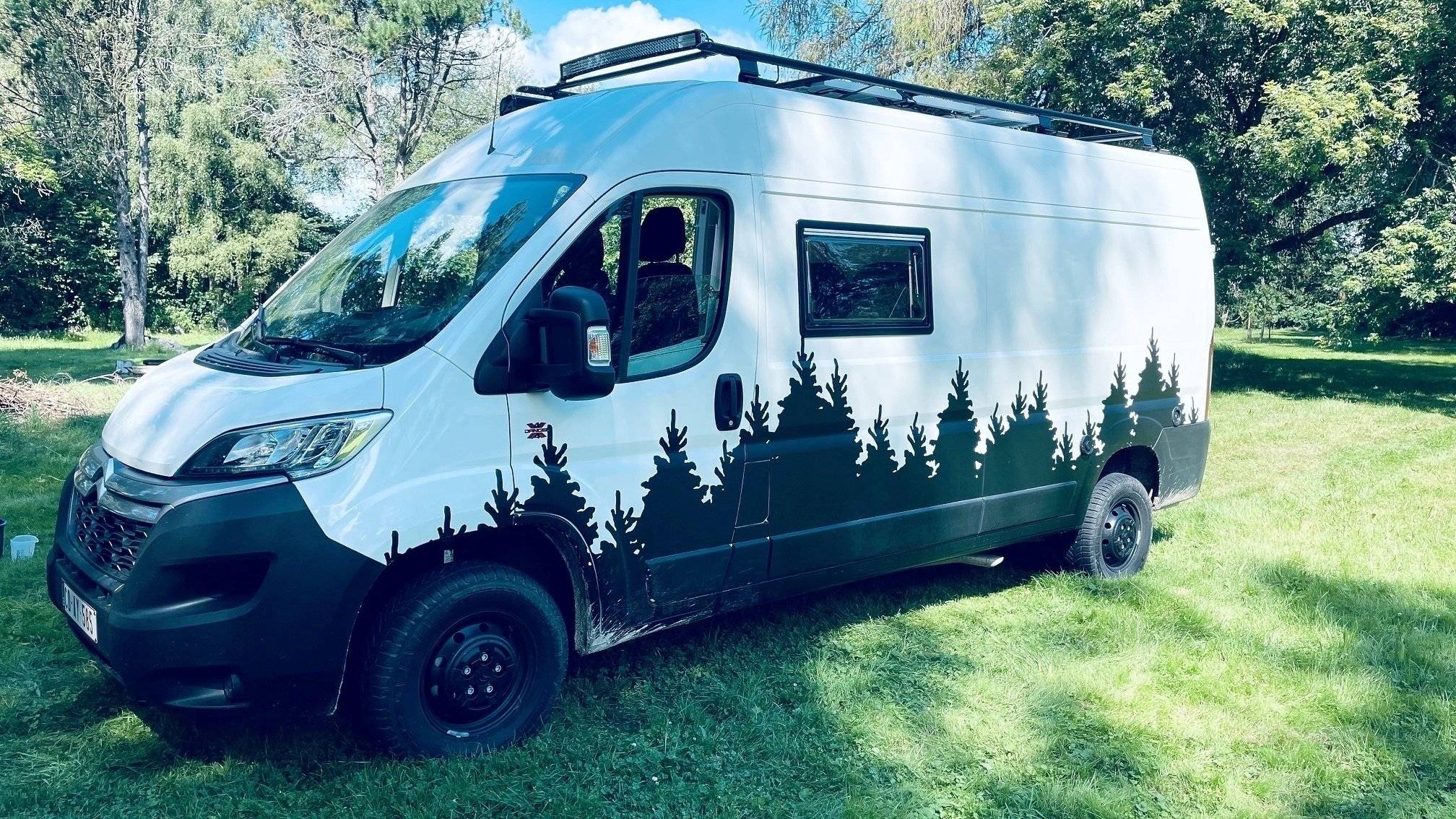 Off-grid Camper for 4 