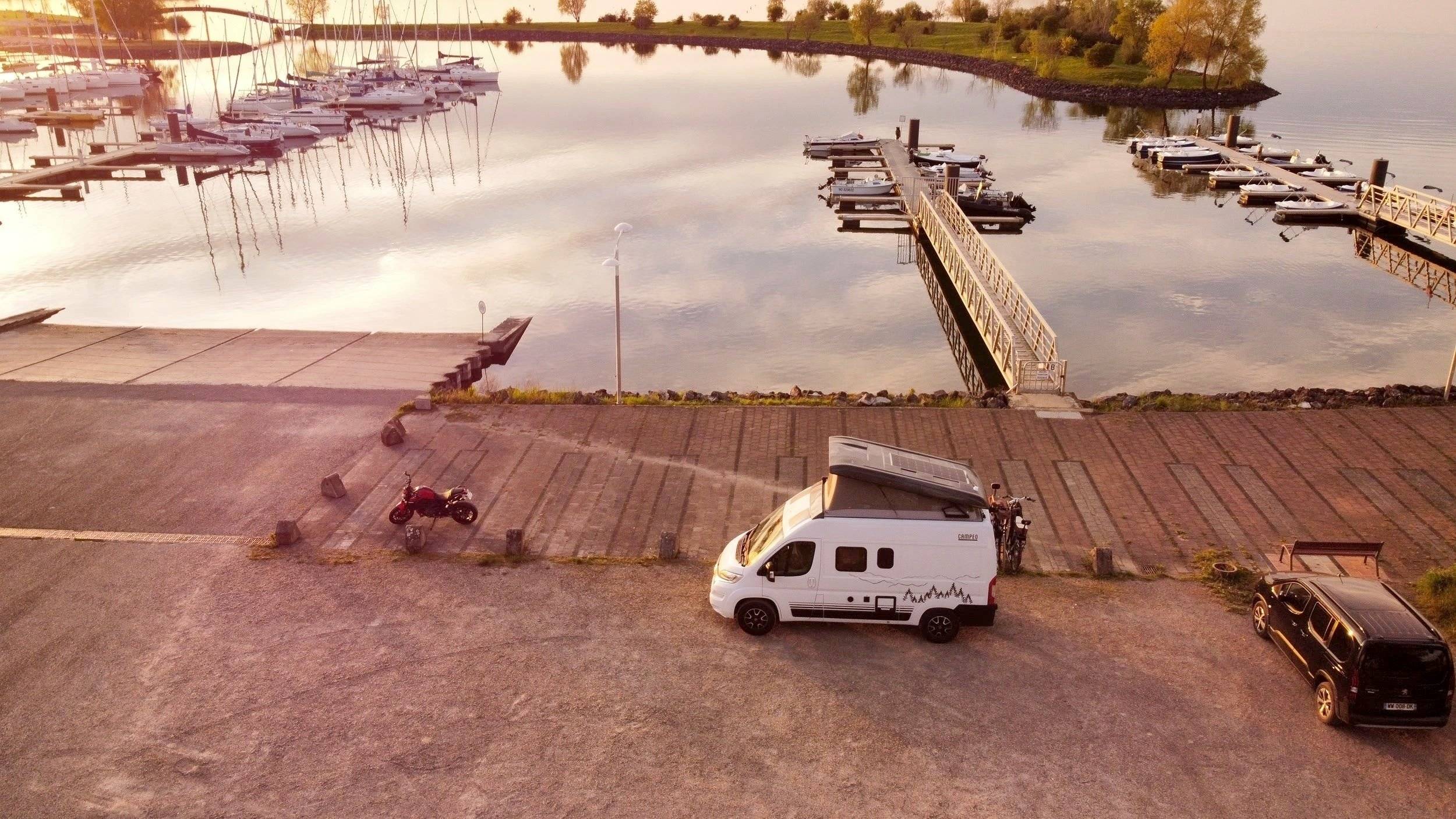 Bürstner Campeo Black Forest