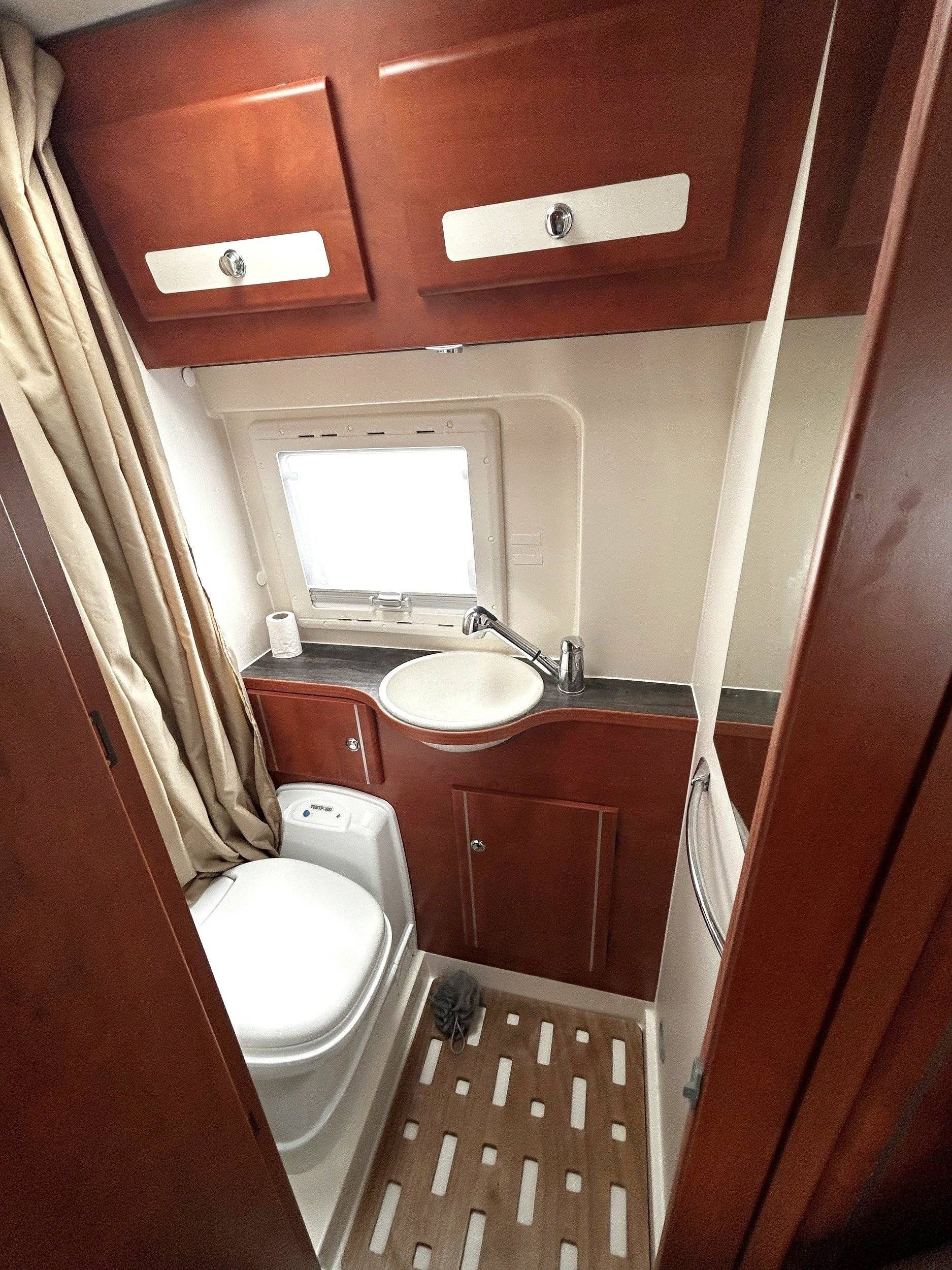 Font Vendôme font vendôme leader camp